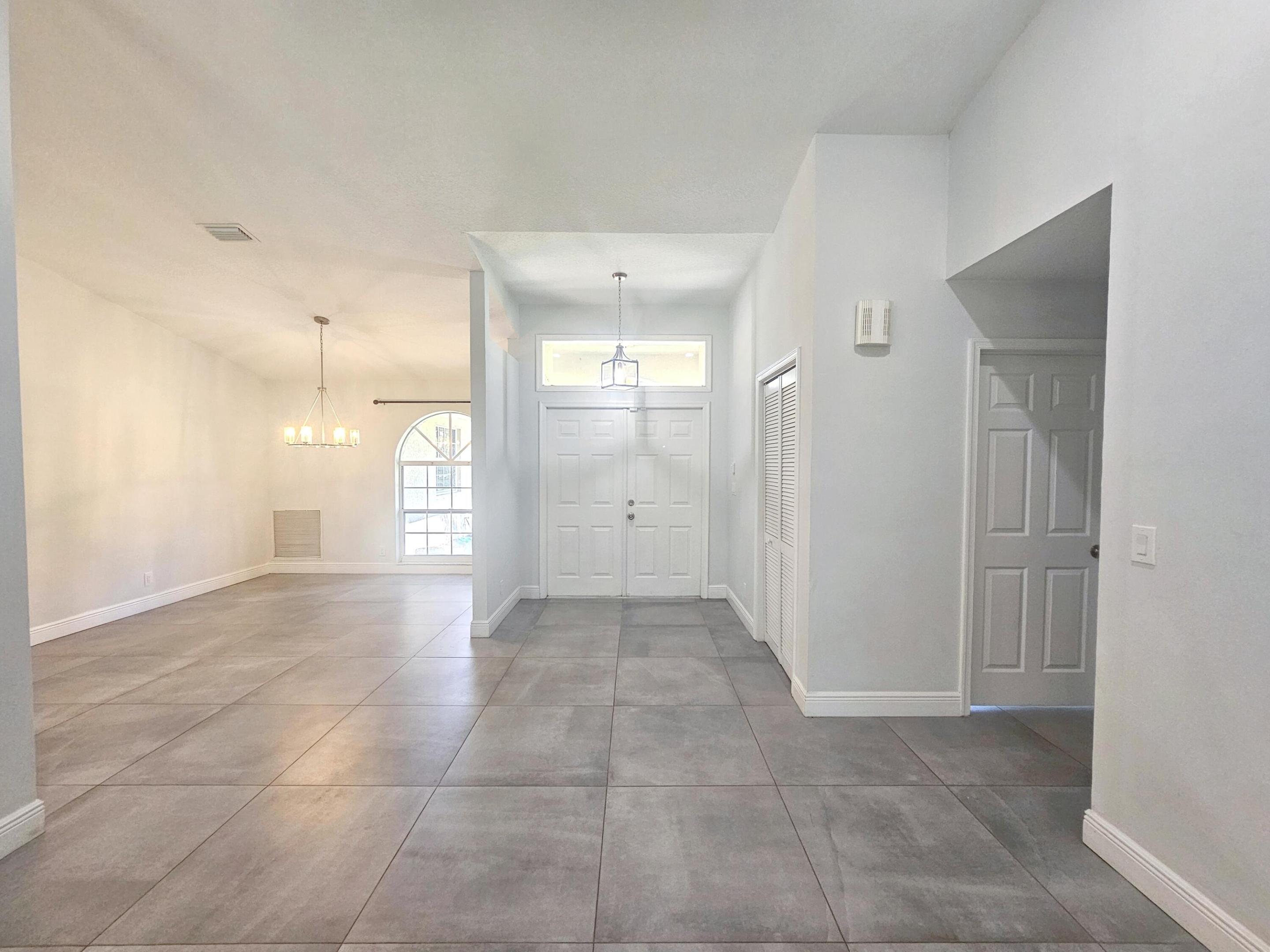 13588 74TH Street N