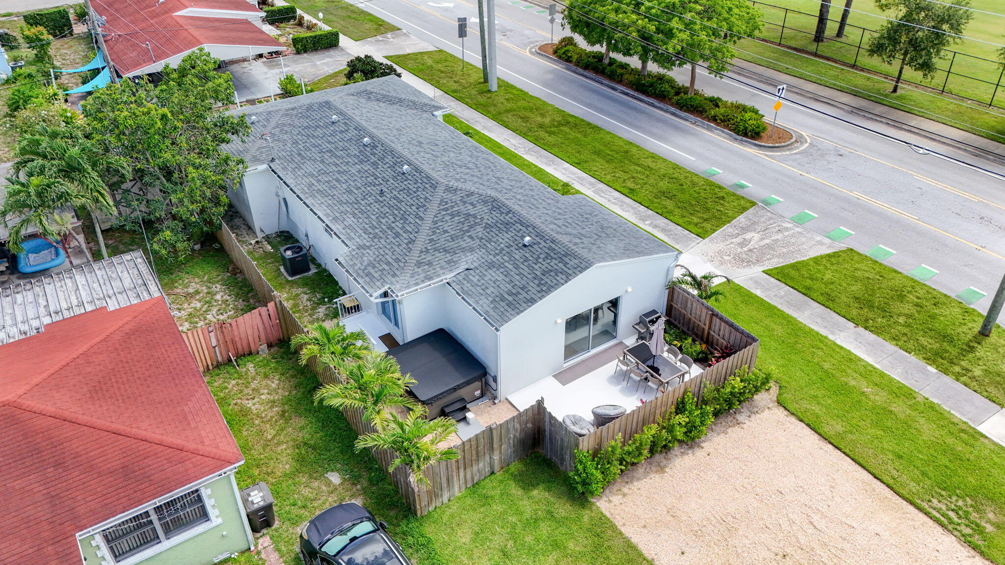 3400 PARKER Avenue