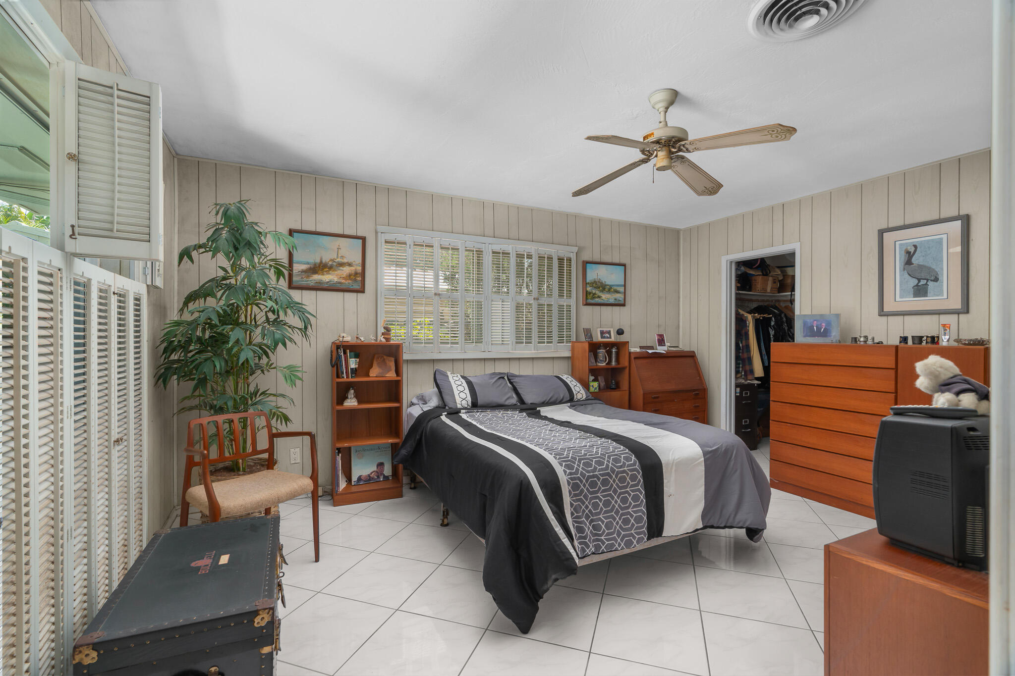 2625 NE 35th Street