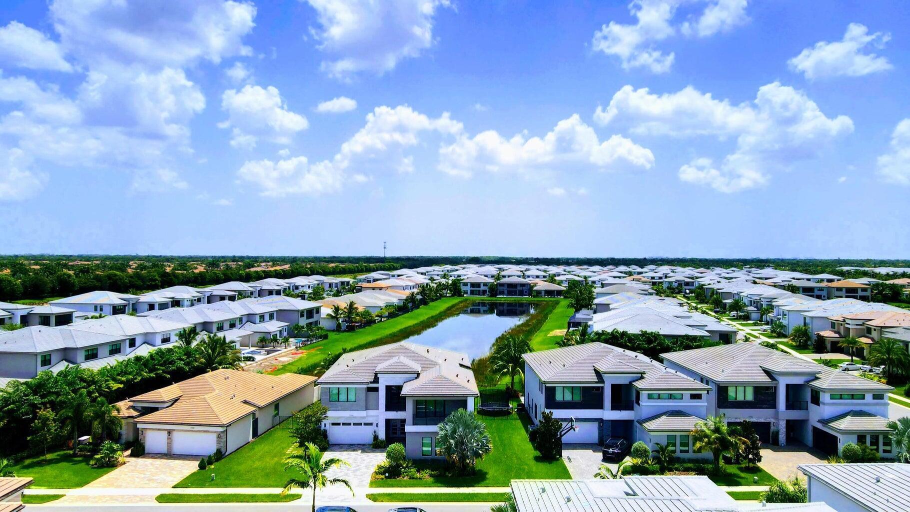17046 Wandering Wave Avenue