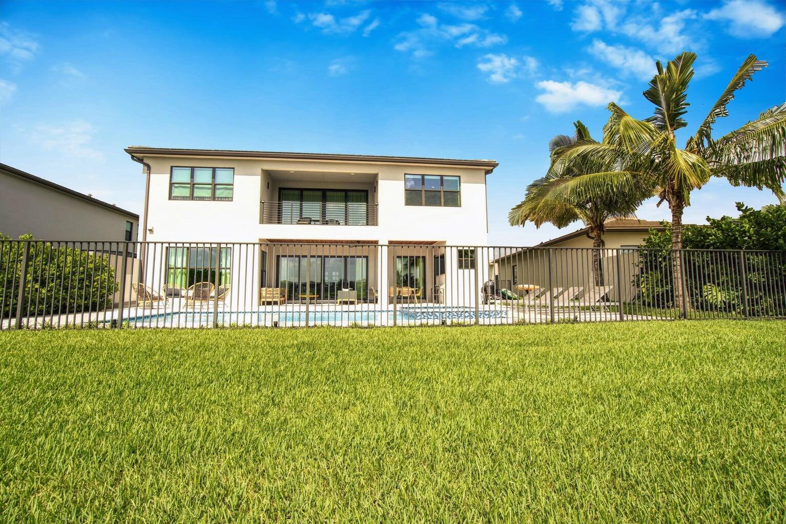 17046 Wandering Wave Avenue