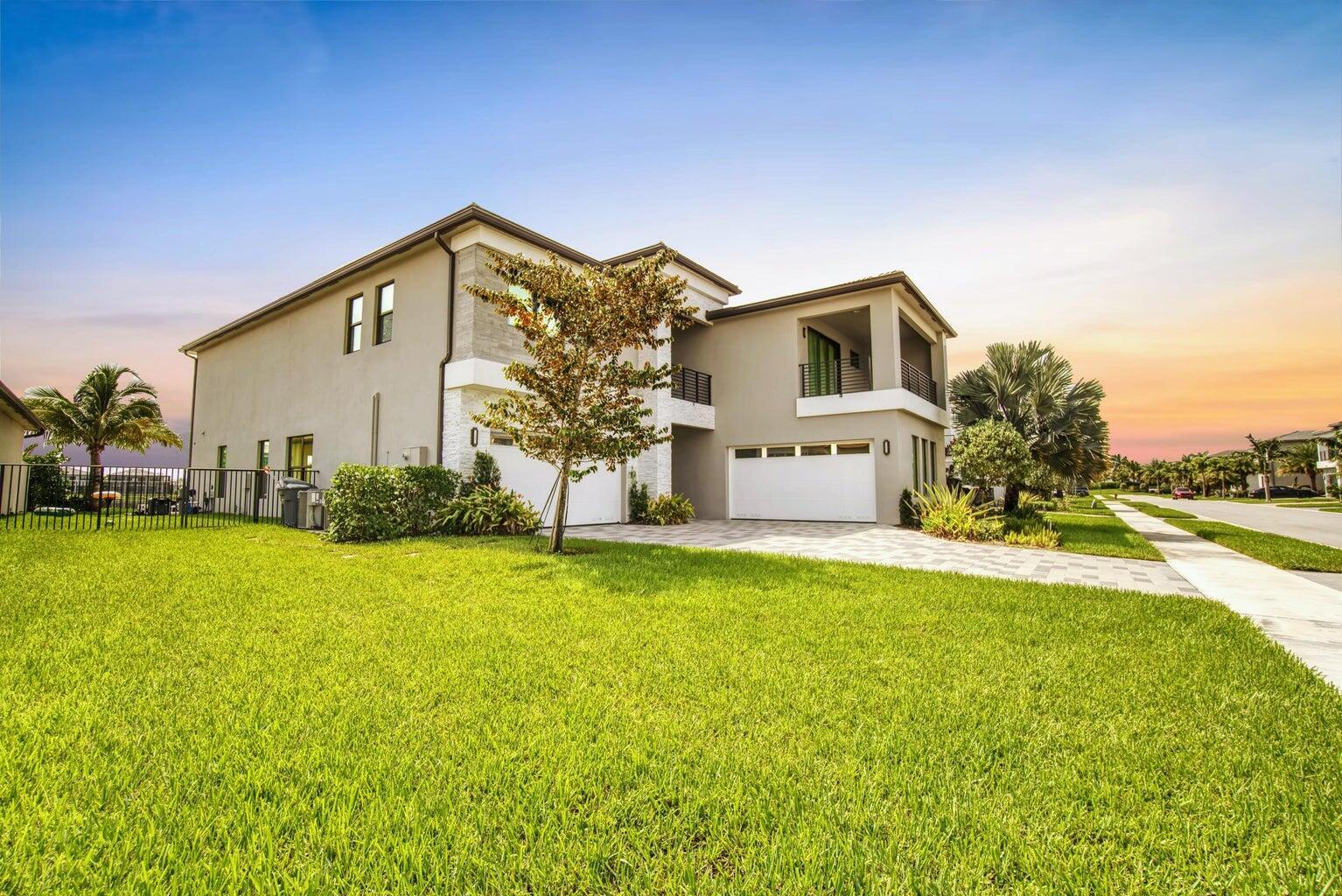 17046 Wandering Wave Avenue