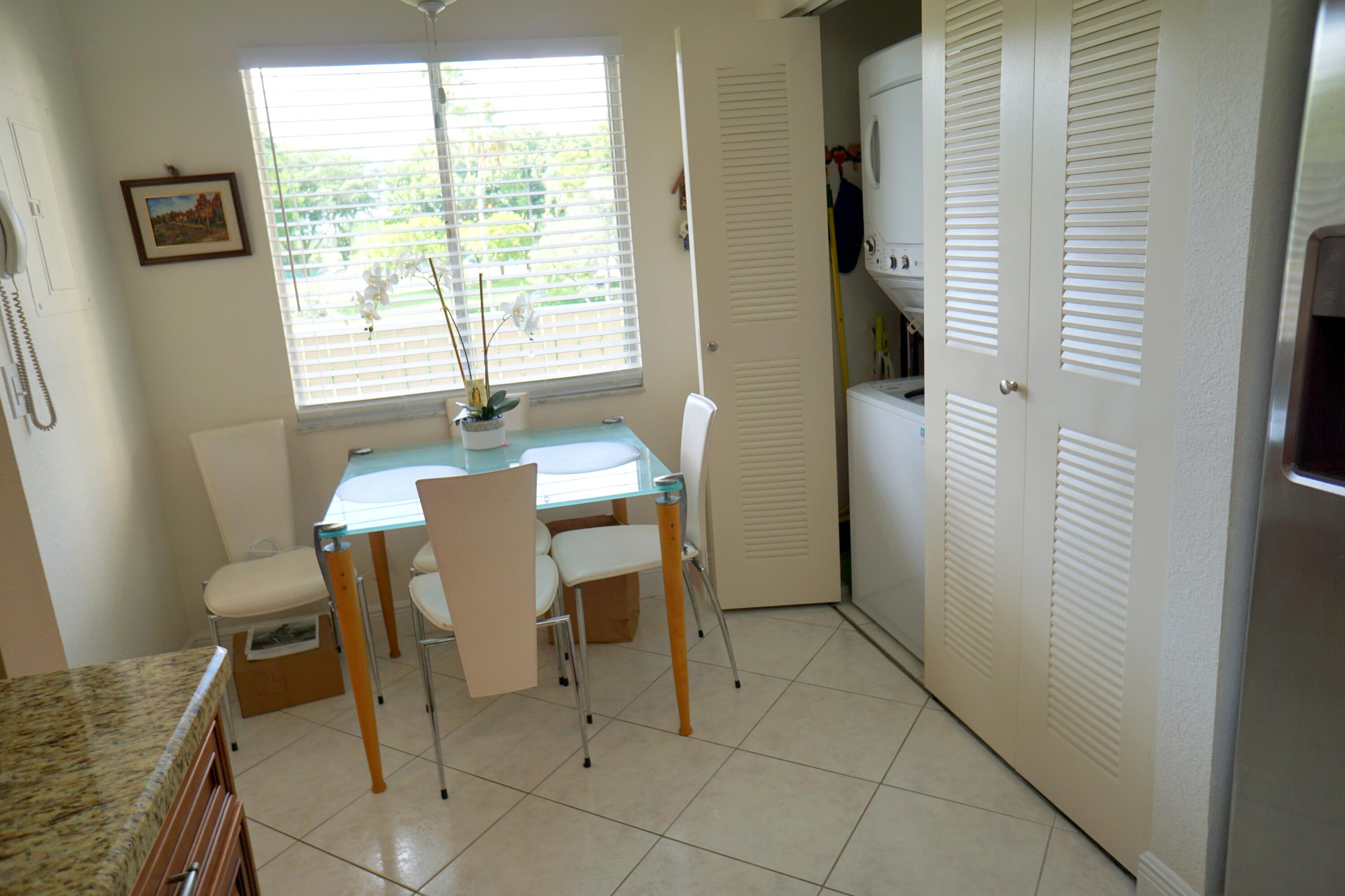 7286 HUNTINGTON Lane 306