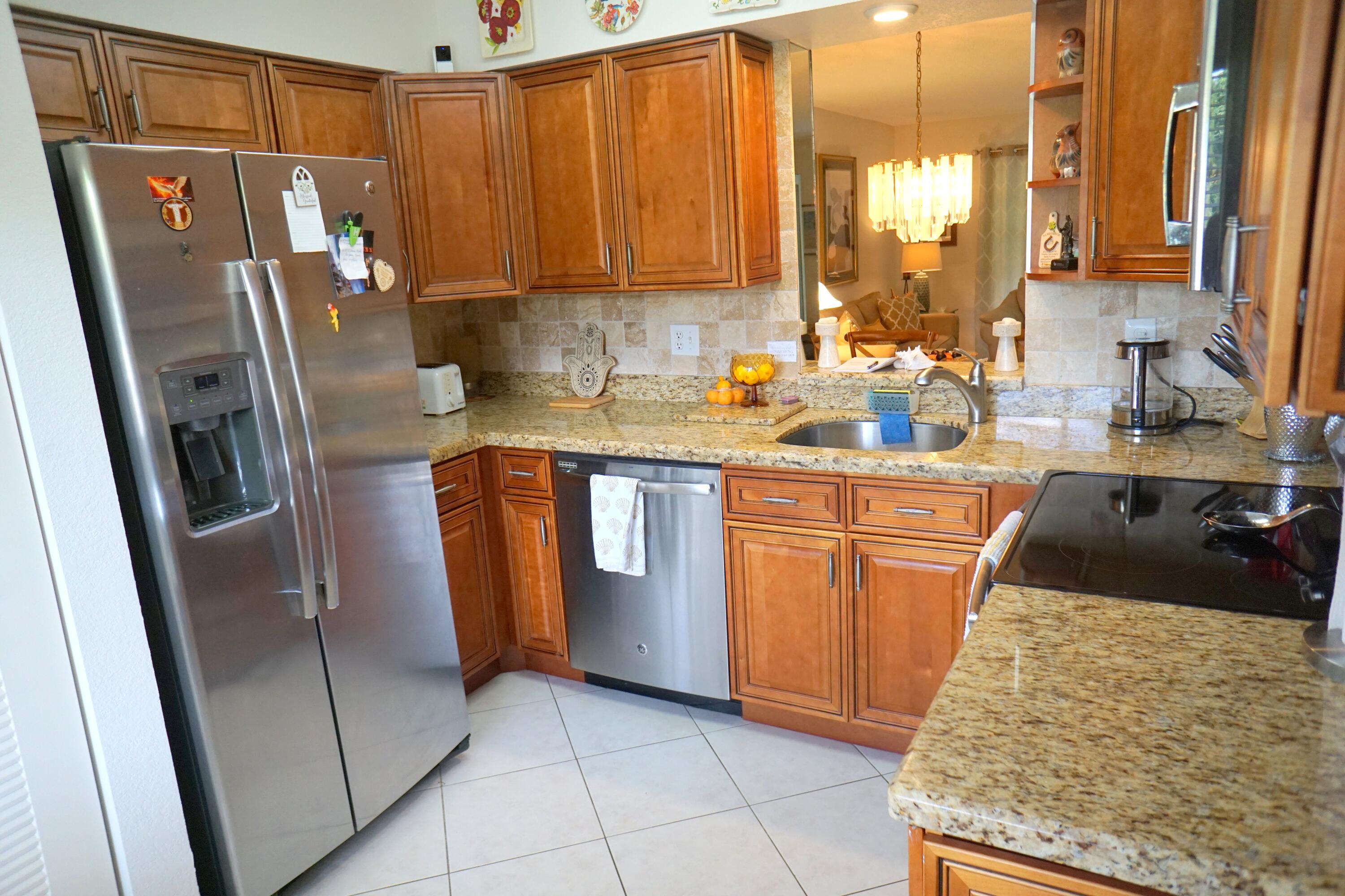 7286 HUNTINGTON Lane 306