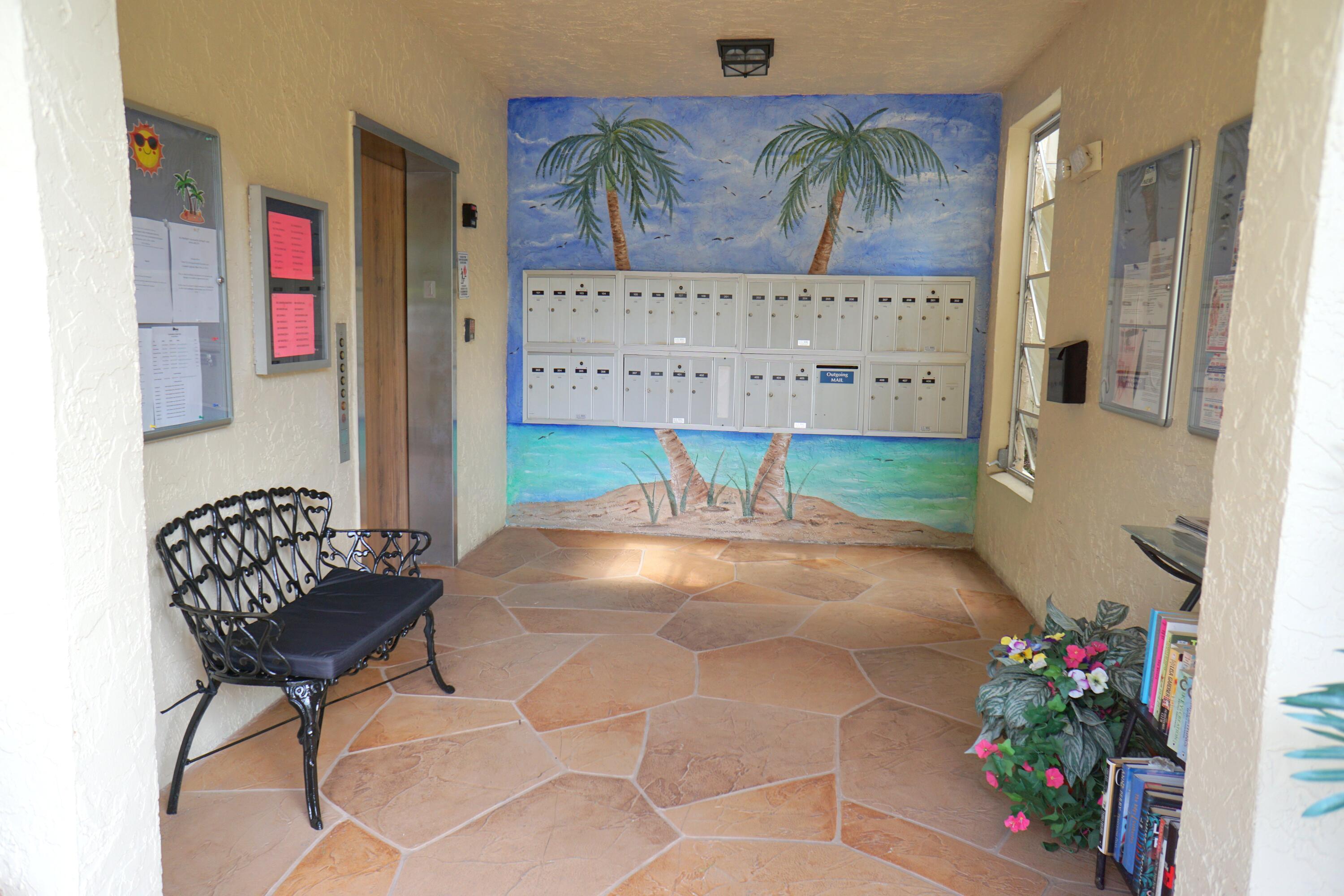 7286 HUNTINGTON Lane 306