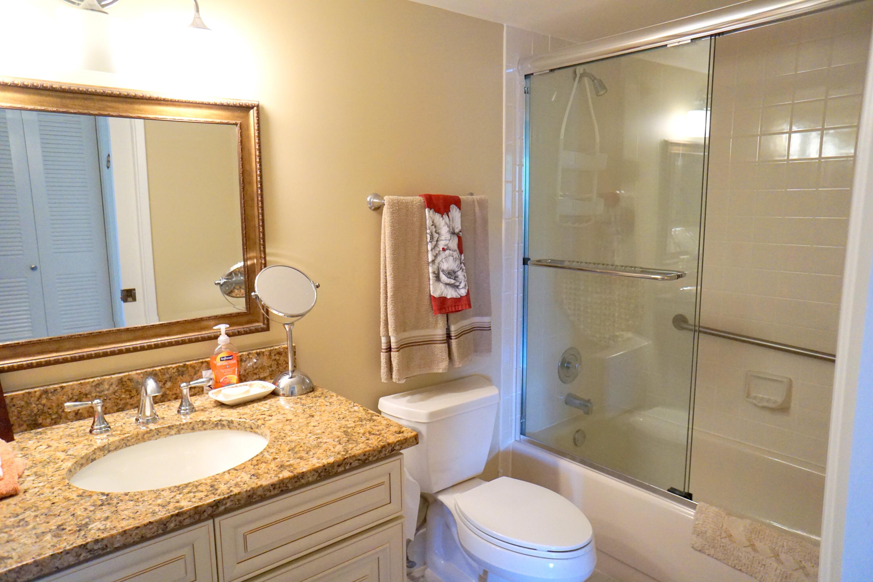 7286 HUNTINGTON Lane 306