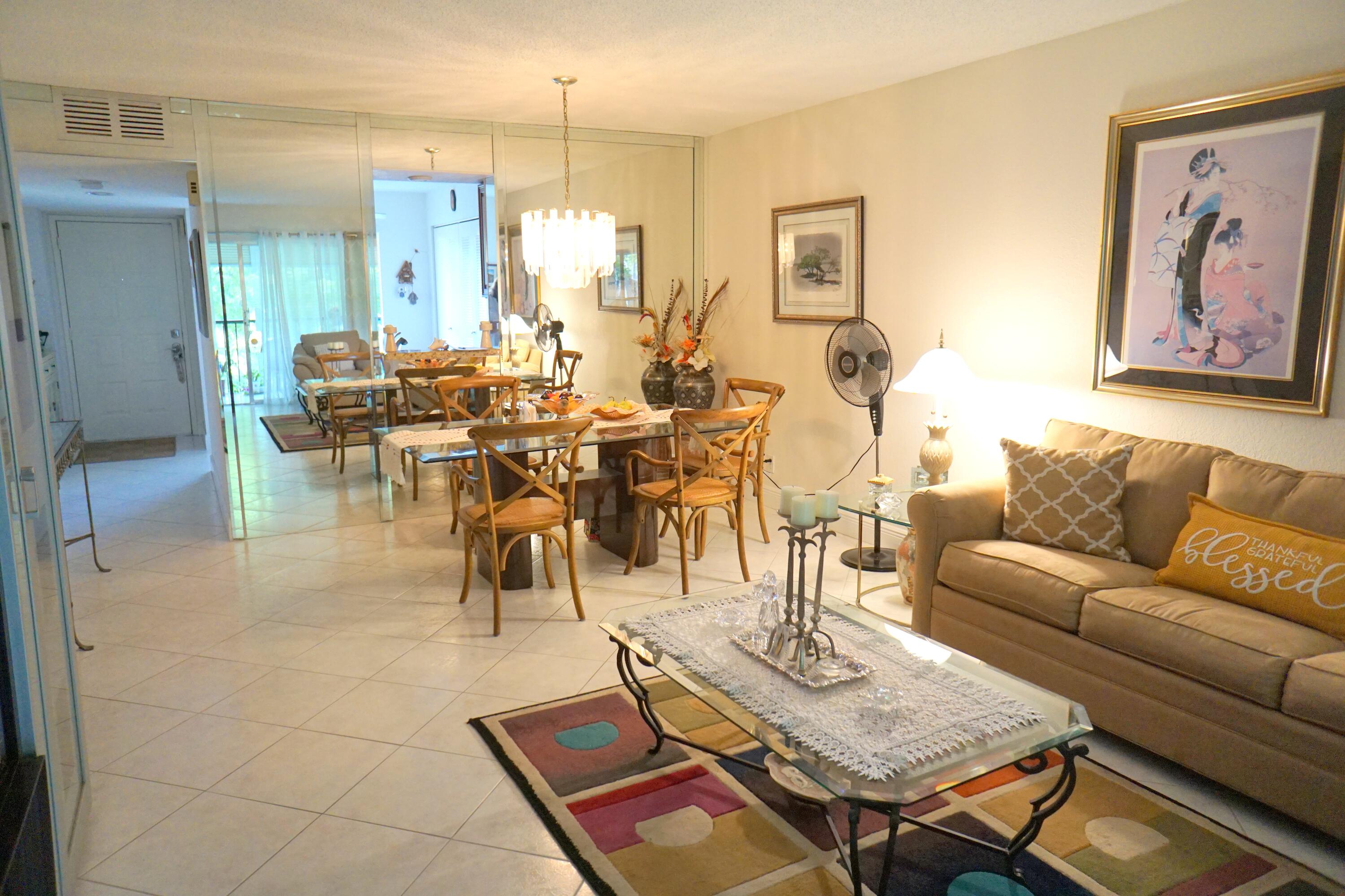 7286 HUNTINGTON Lane 306