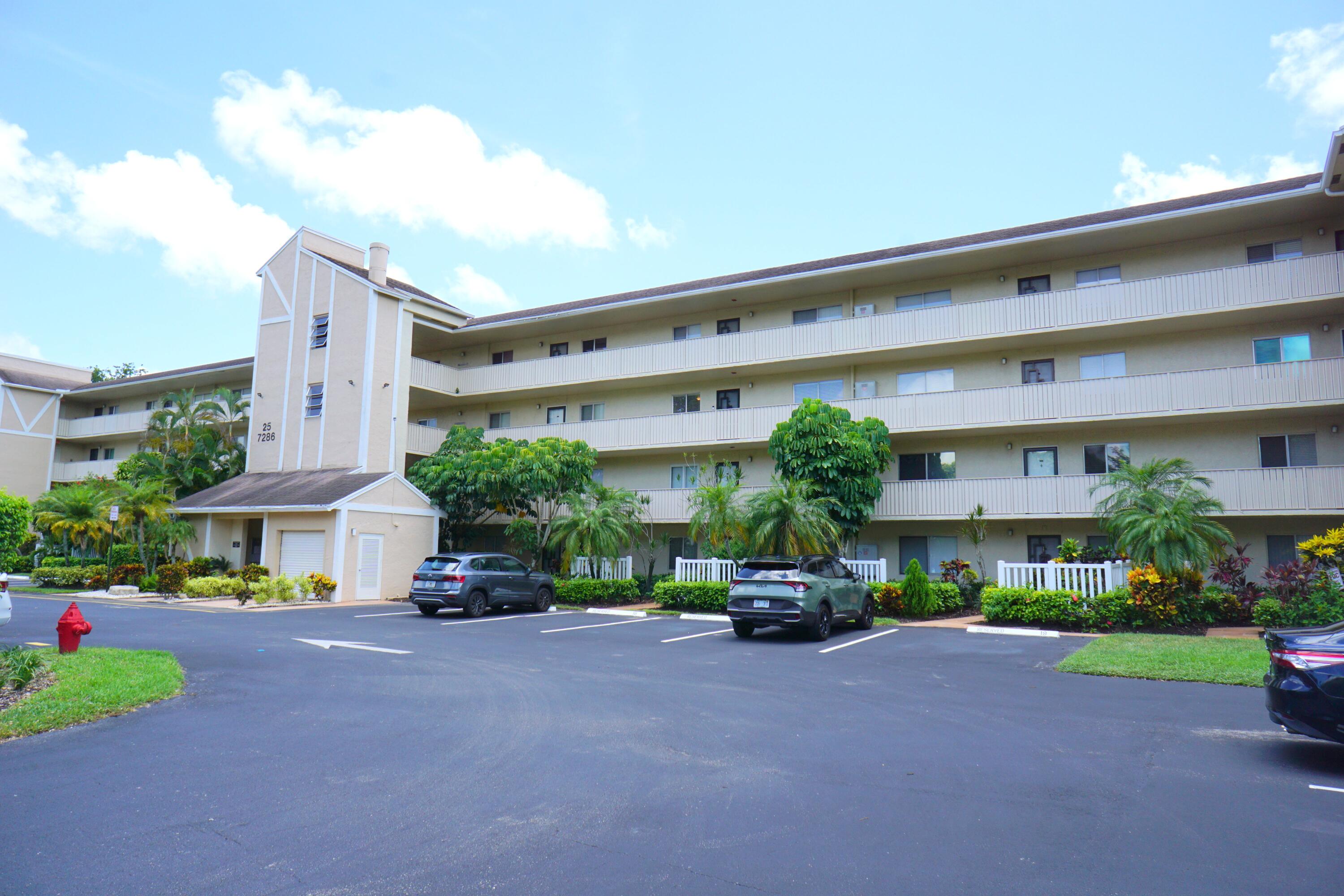 7286 HUNTINGTON Lane 306