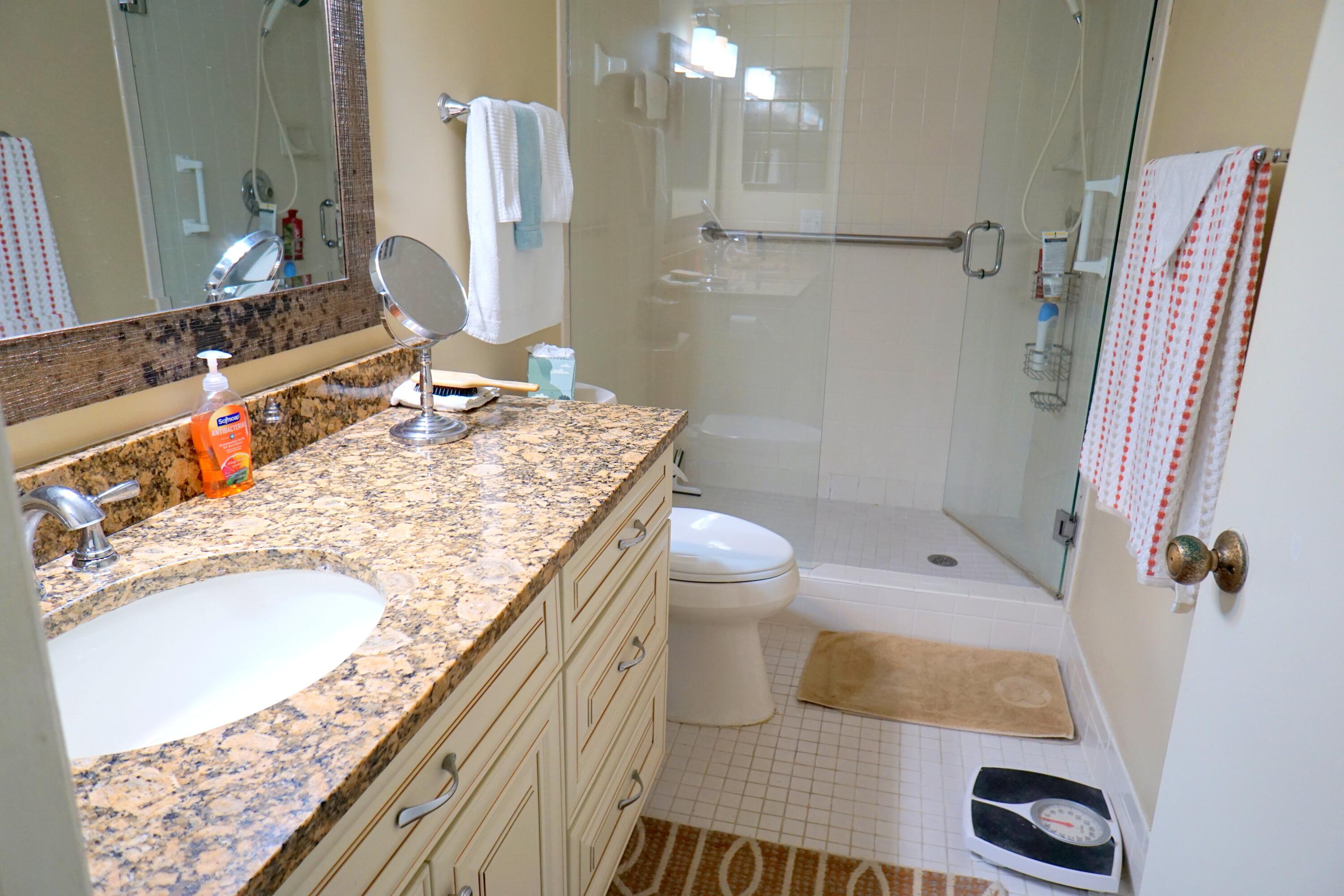 7286 HUNTINGTON Lane 306