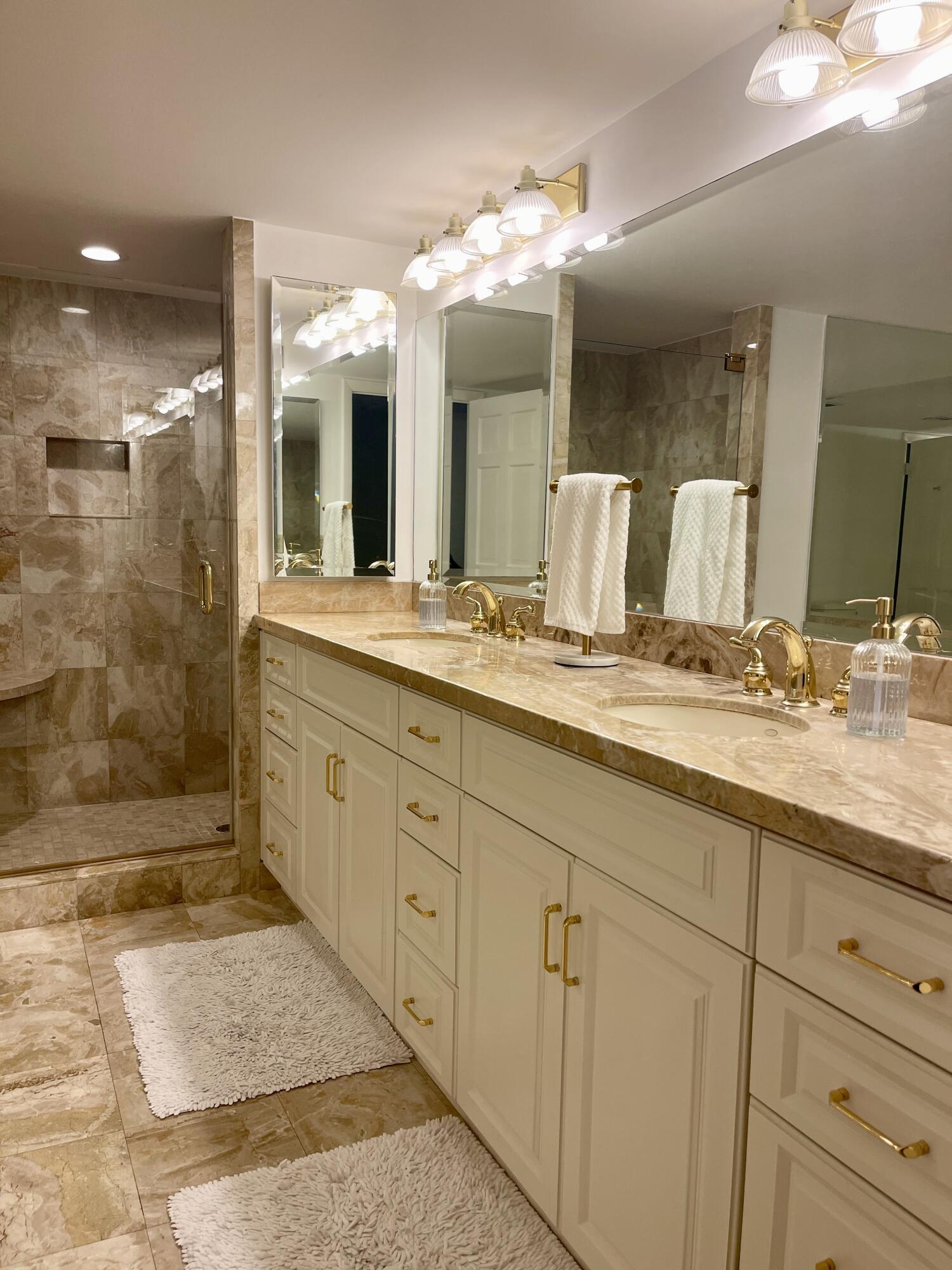 2001 N OCEAN Boulevard 301