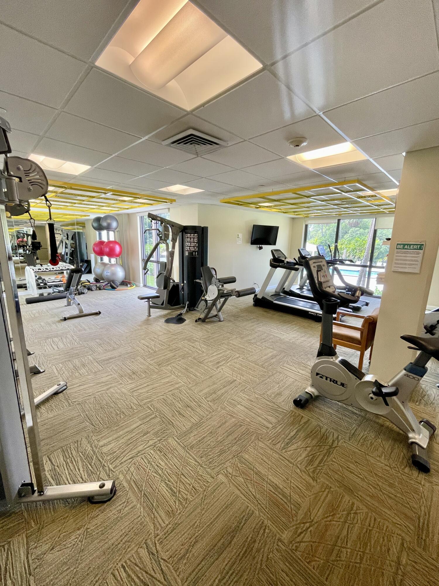 2001 N OCEAN Boulevard 301