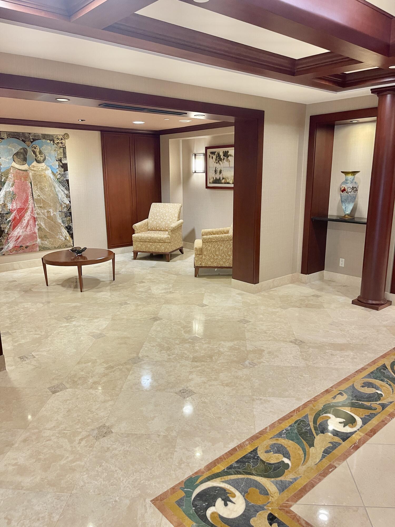 2001 N OCEAN Boulevard 301