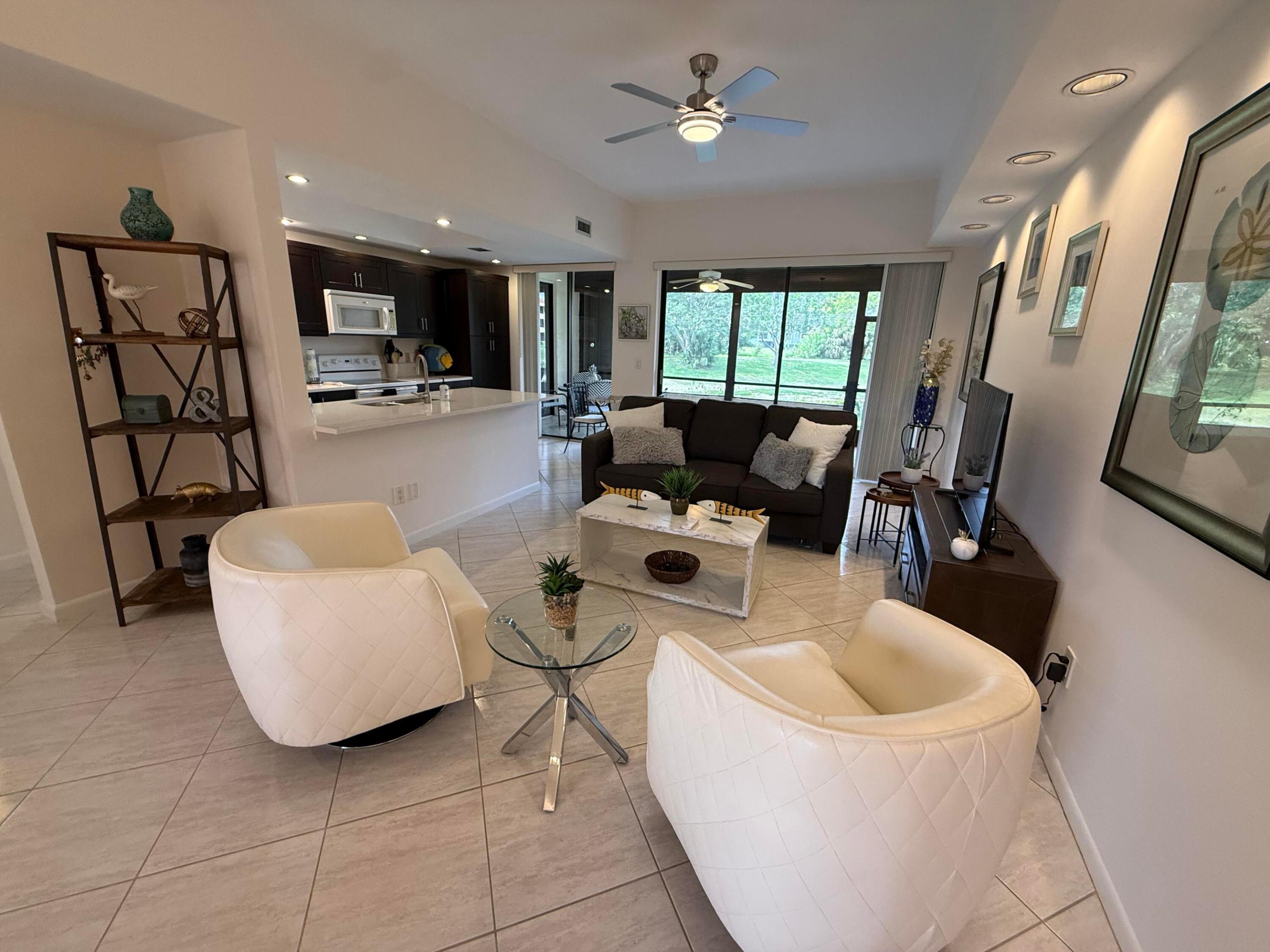 7472 LA PAZ Boulevard 102