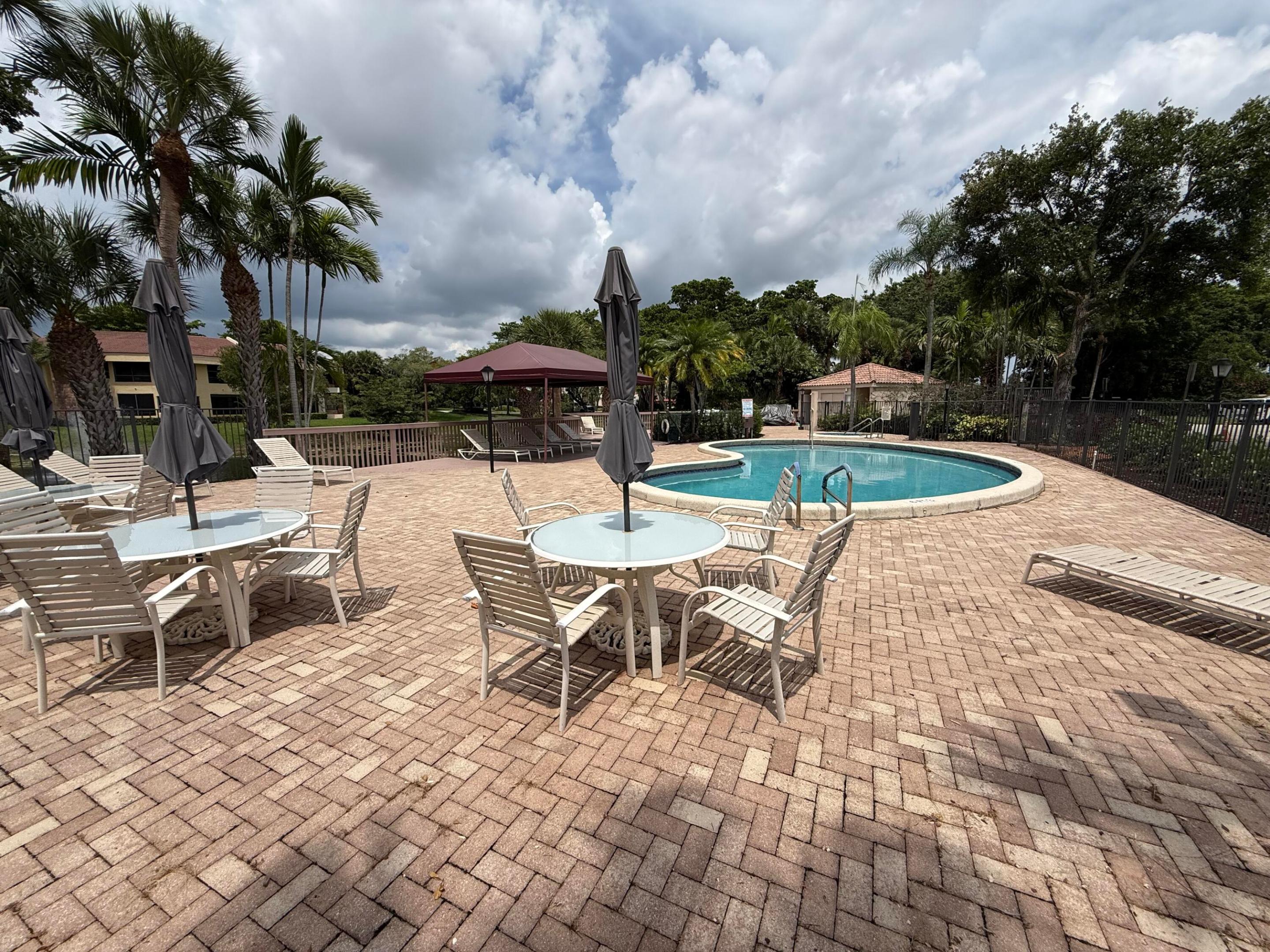 7472 LA PAZ Boulevard 102