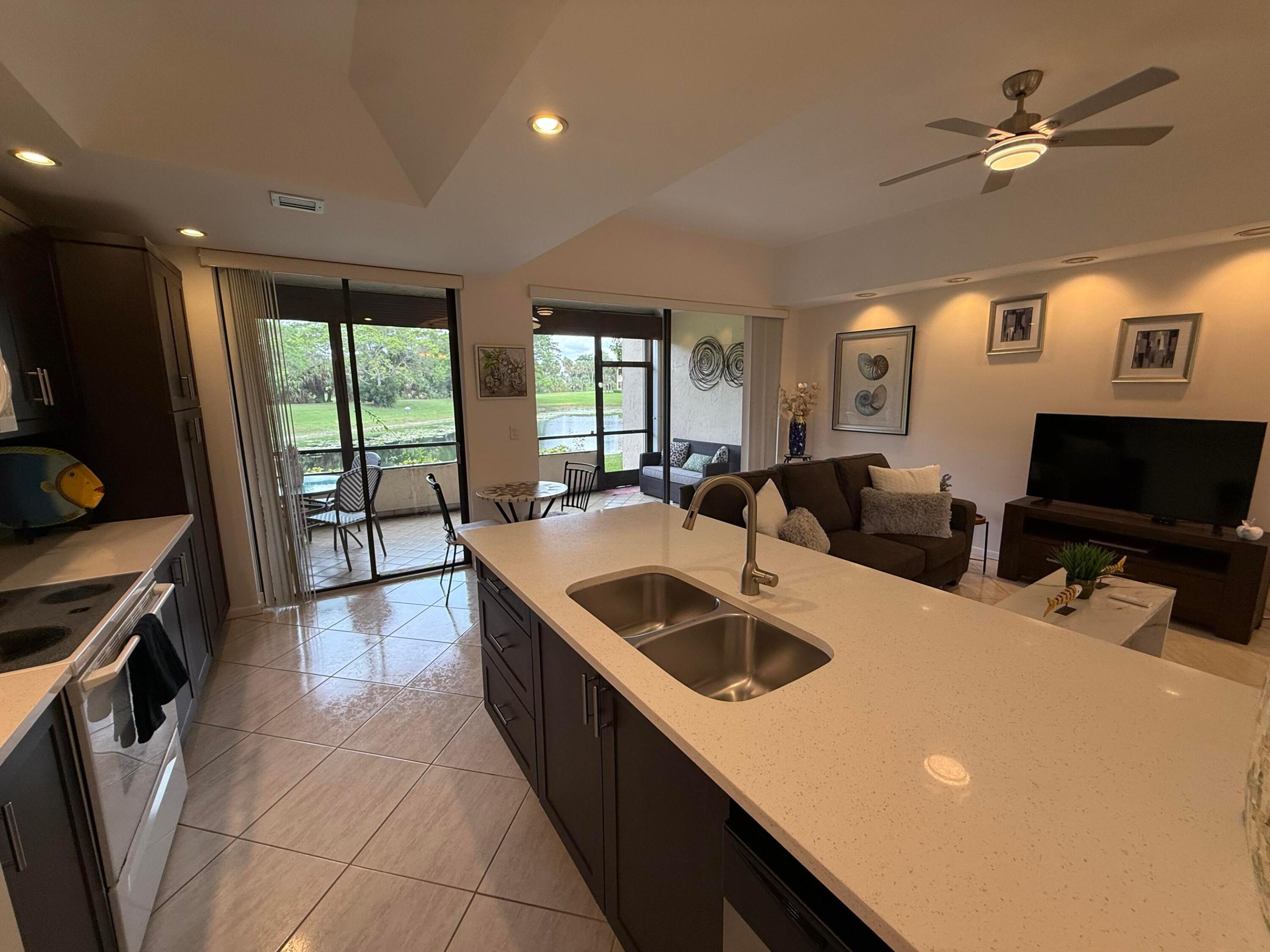 7472 LA PAZ Boulevard 102