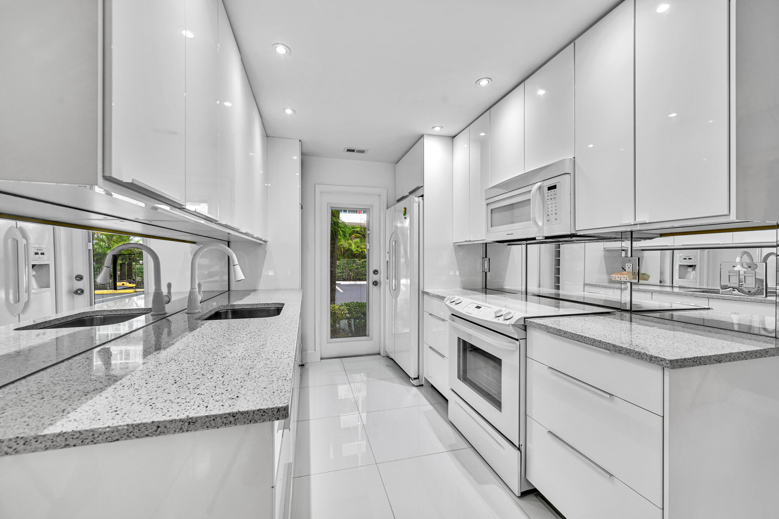 2600 Diana Drive