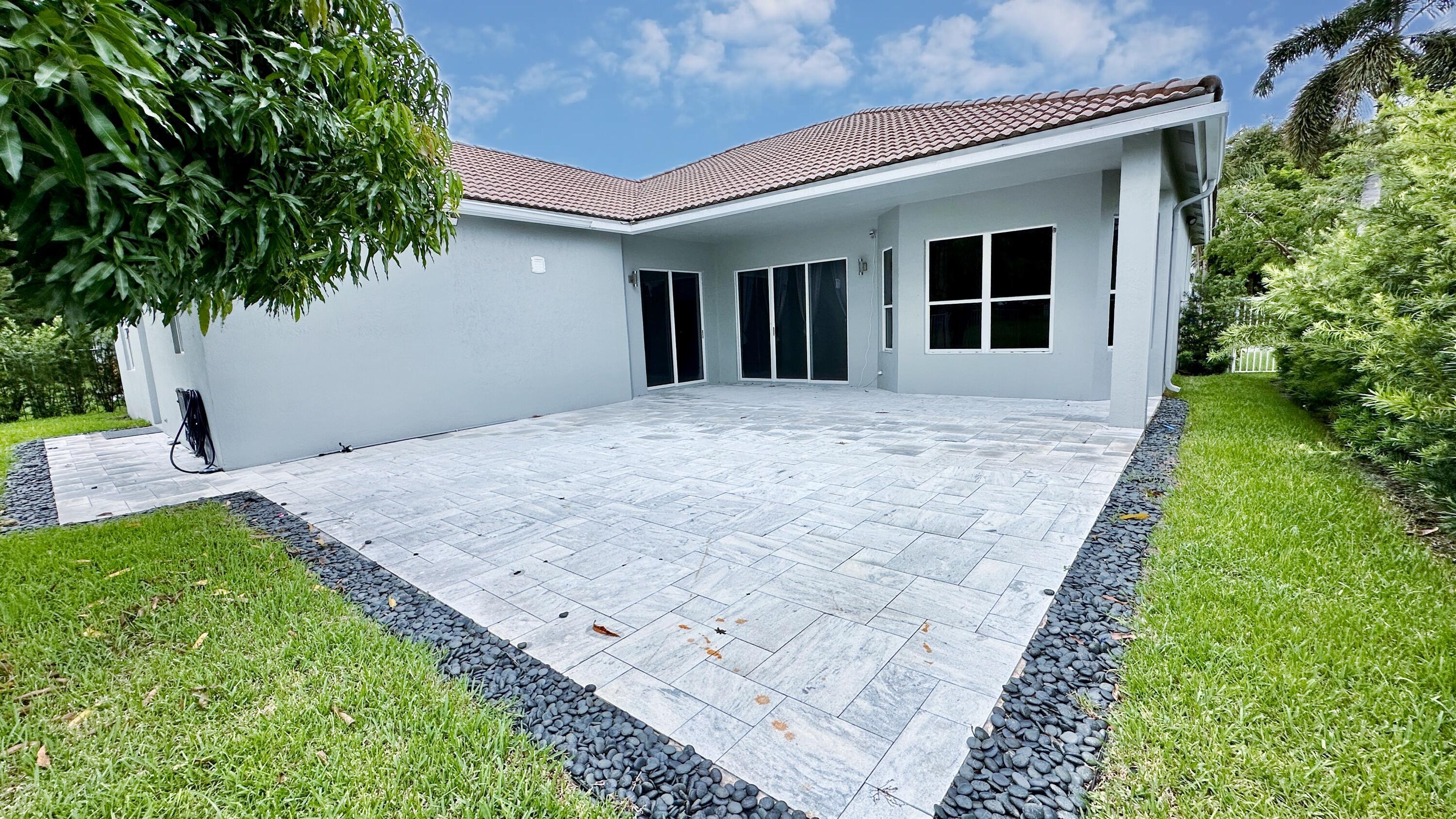 5181 NW 50TH Terrace