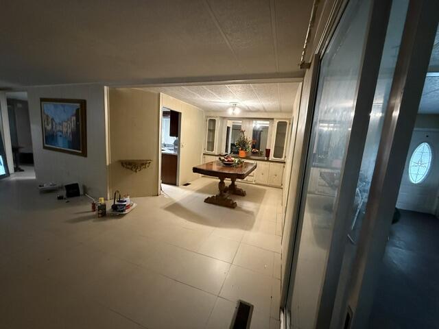 1817 DOLPHIN Place