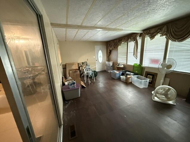 1817 DOLPHIN Place