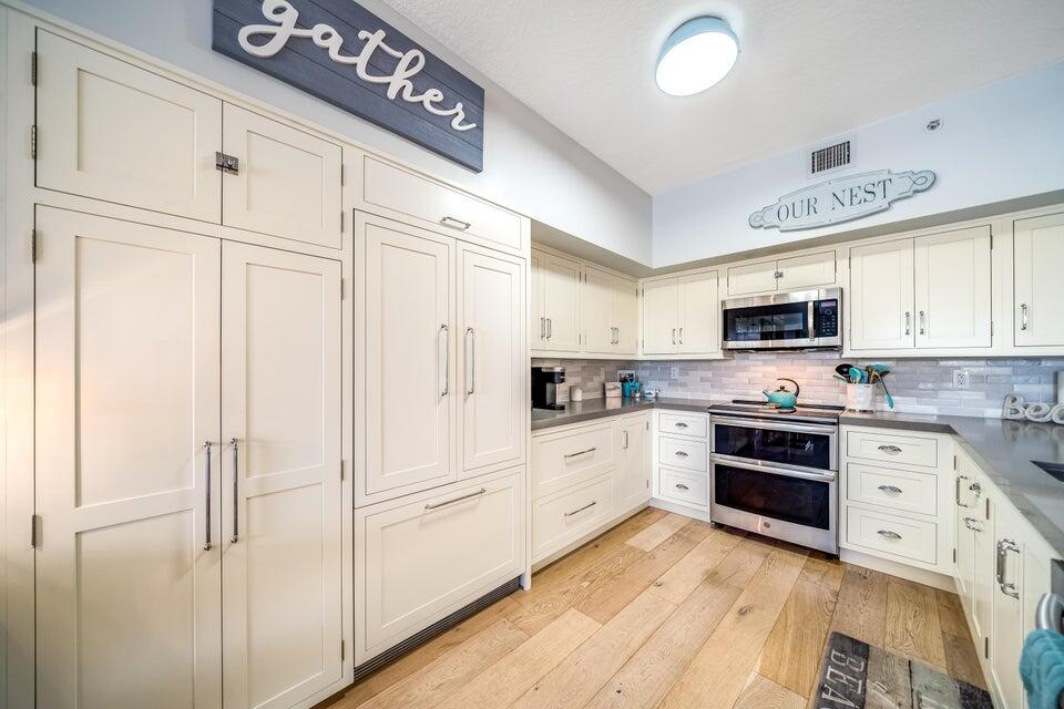 250 NE 3rd Avenue 1502