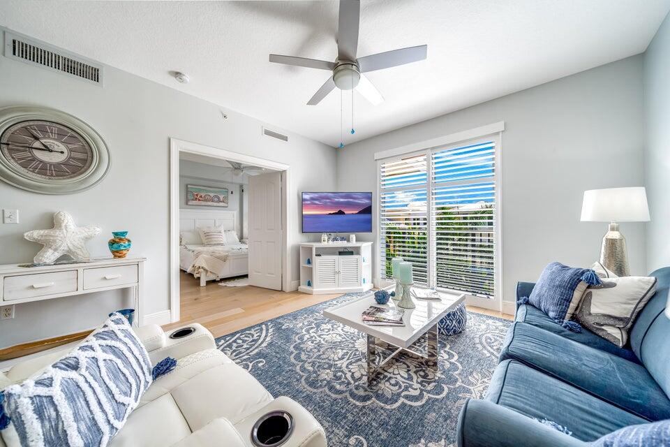 250 NE 3rd Avenue 1502