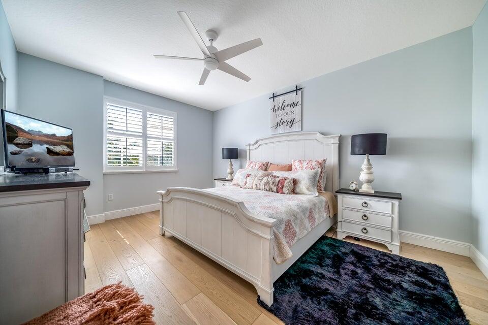 250 NE 3rd Avenue 1502