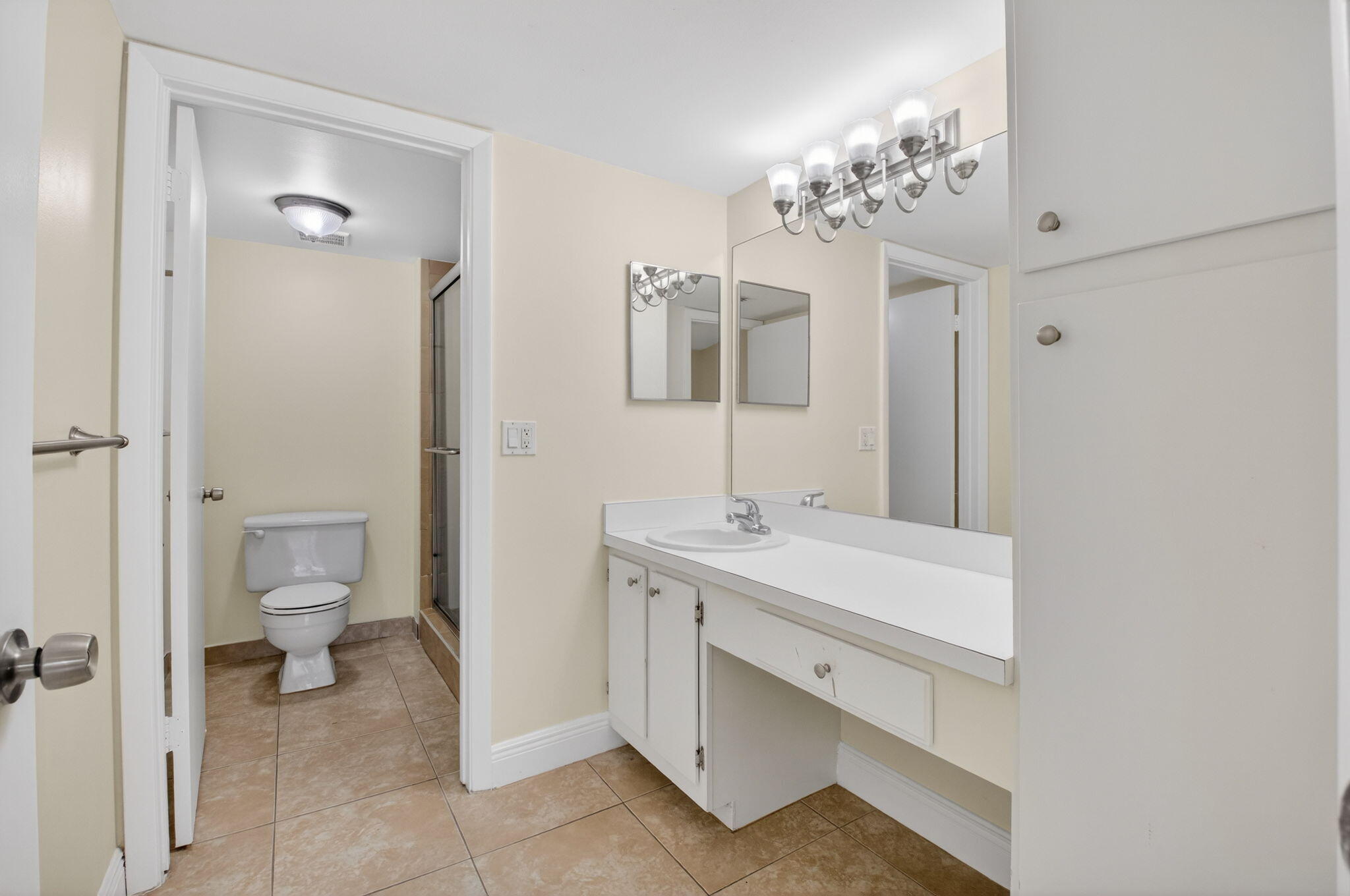 21943 REMSEN Terrace 207