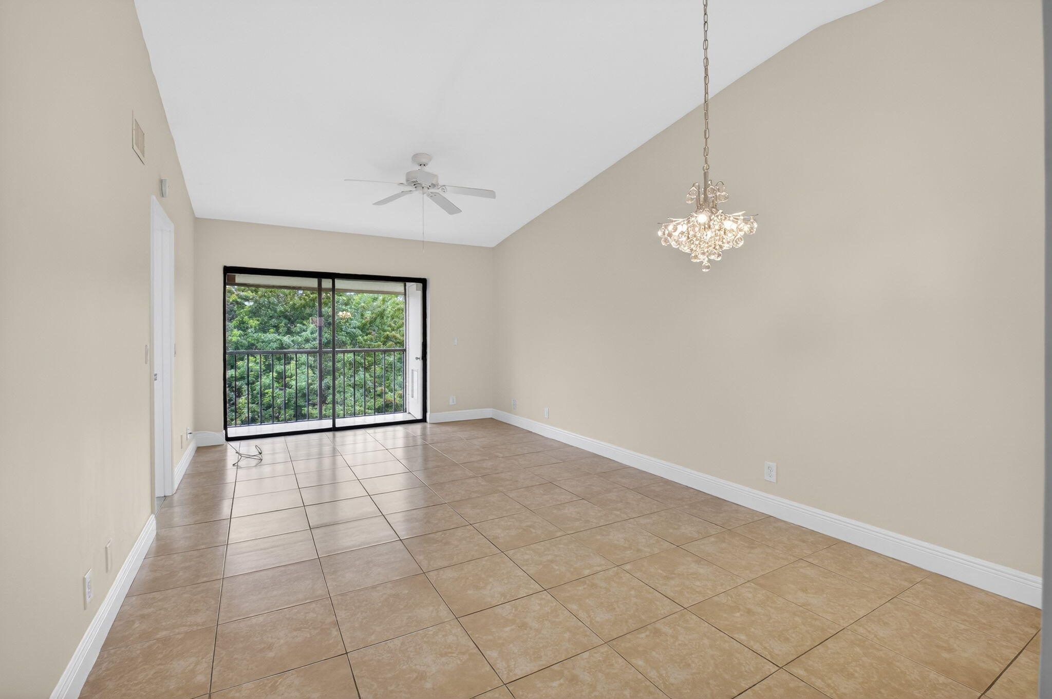 21943 REMSEN Terrace 207