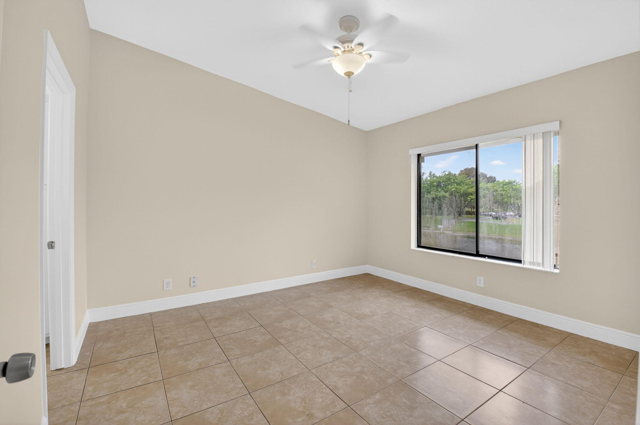 21943 REMSEN Terrace 207