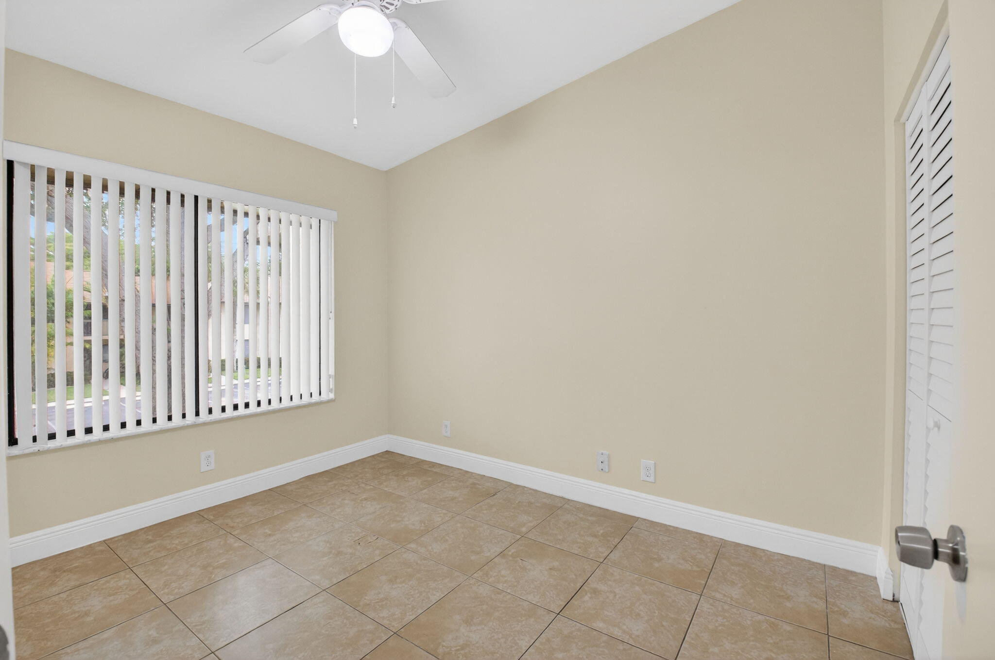 21943 REMSEN Terrace 207