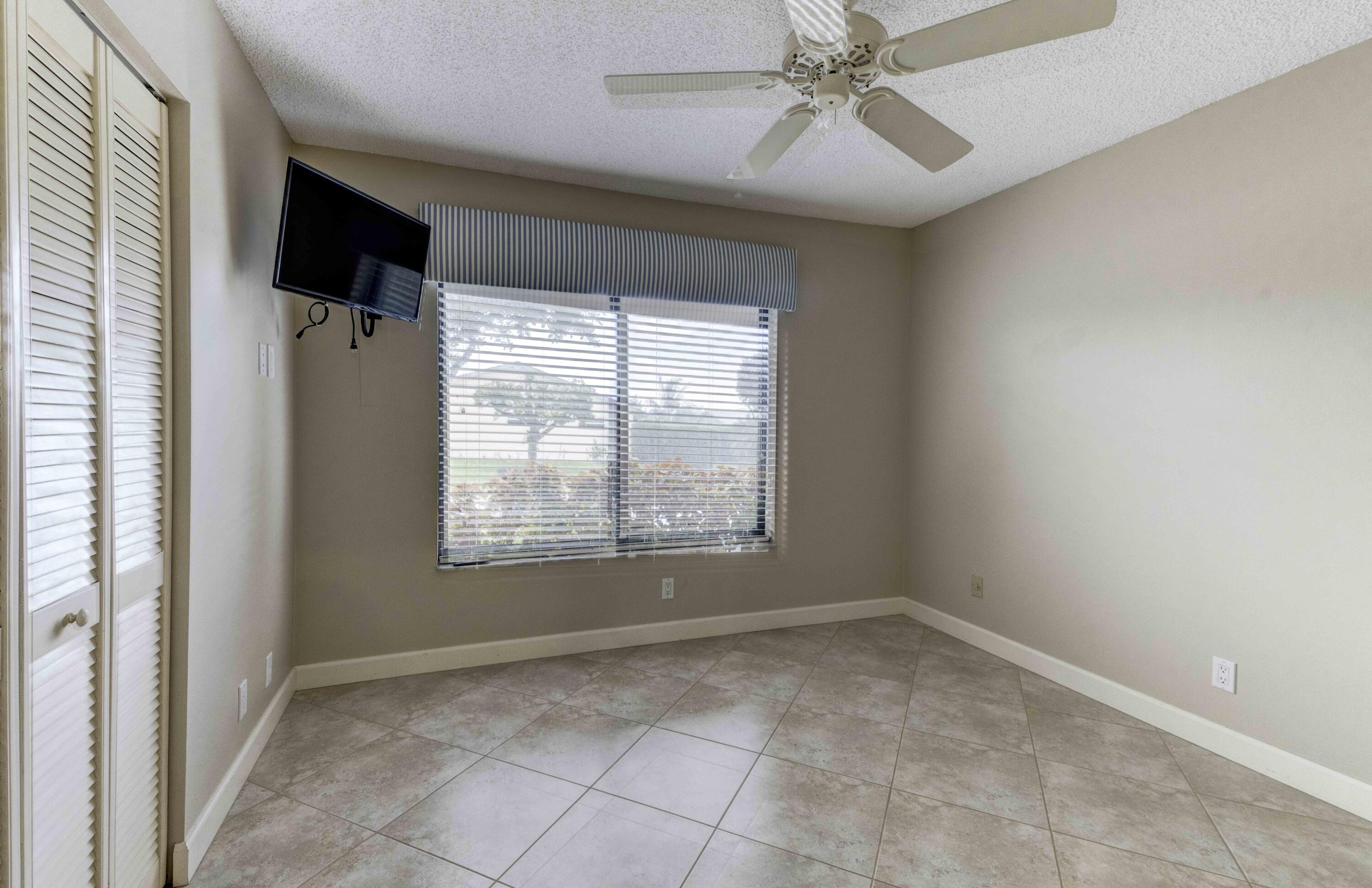 5263 COPPERLEAF Circle