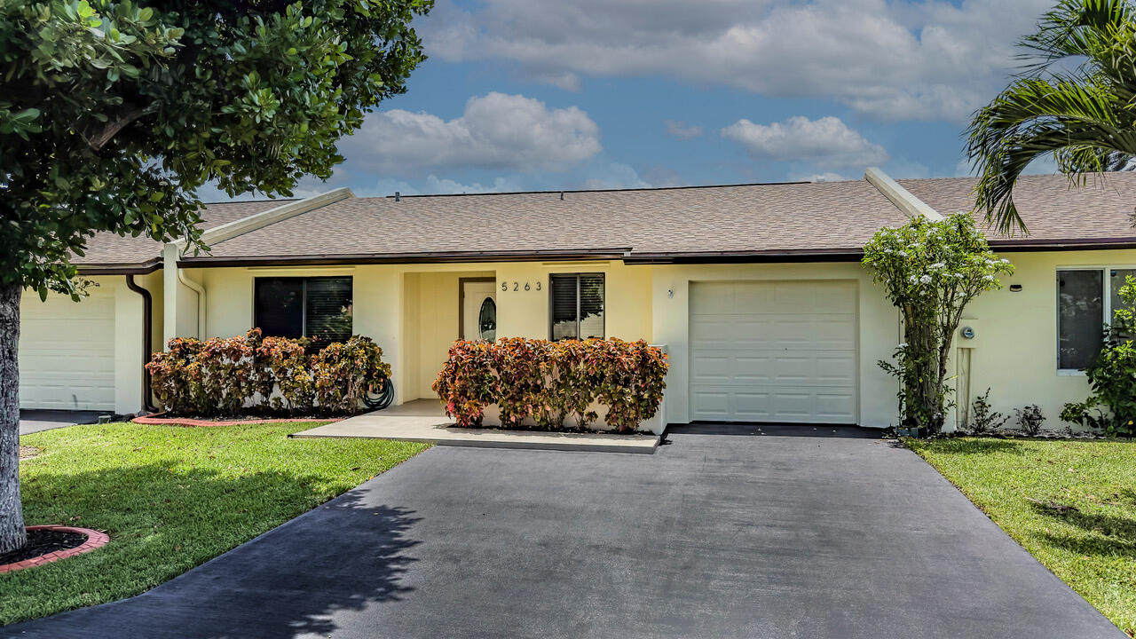 5263 COPPERLEAF Circle