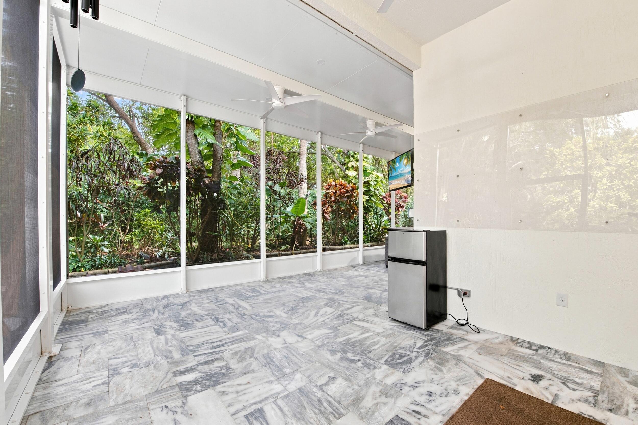 8552 VIA GIARDINO
