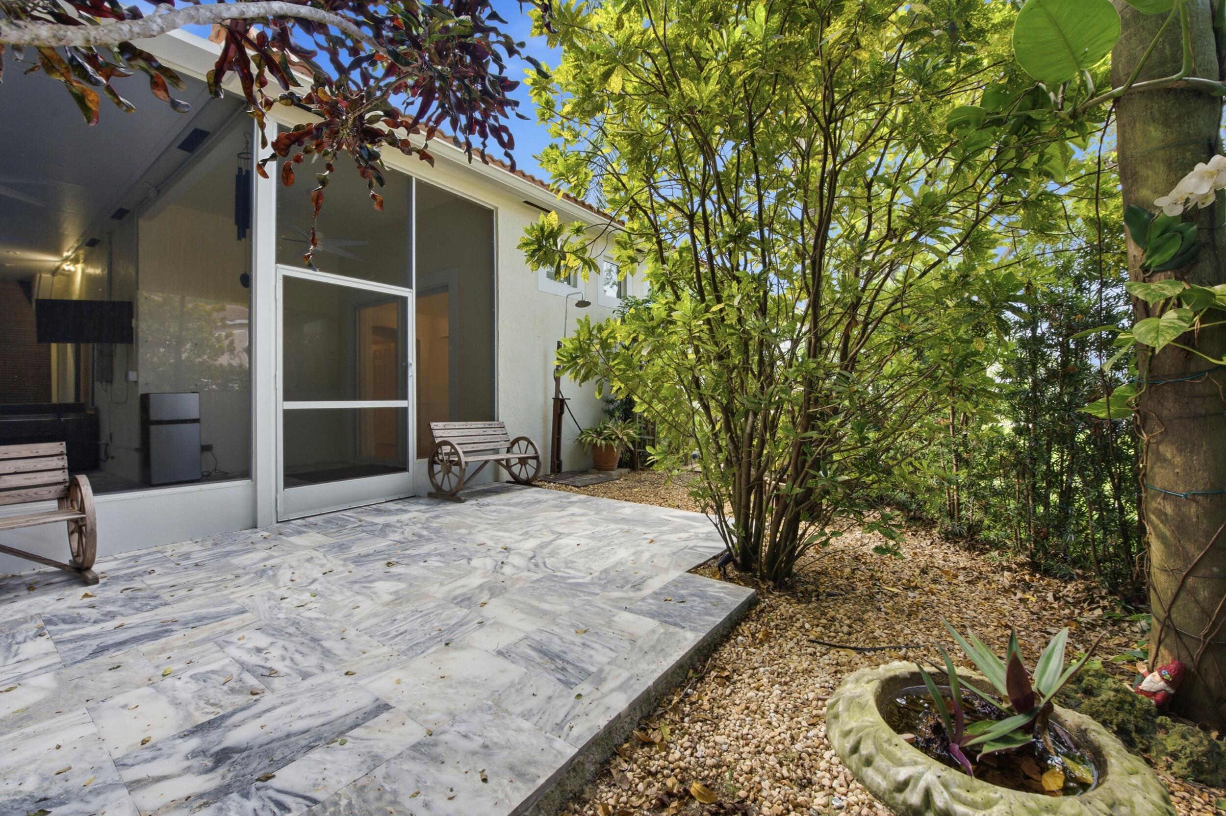 8552 VIA GIARDINO