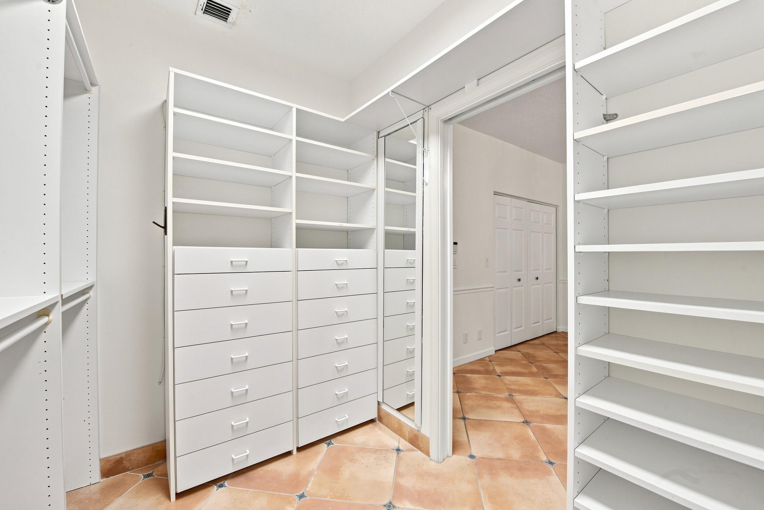 8552 VIA GIARDINO