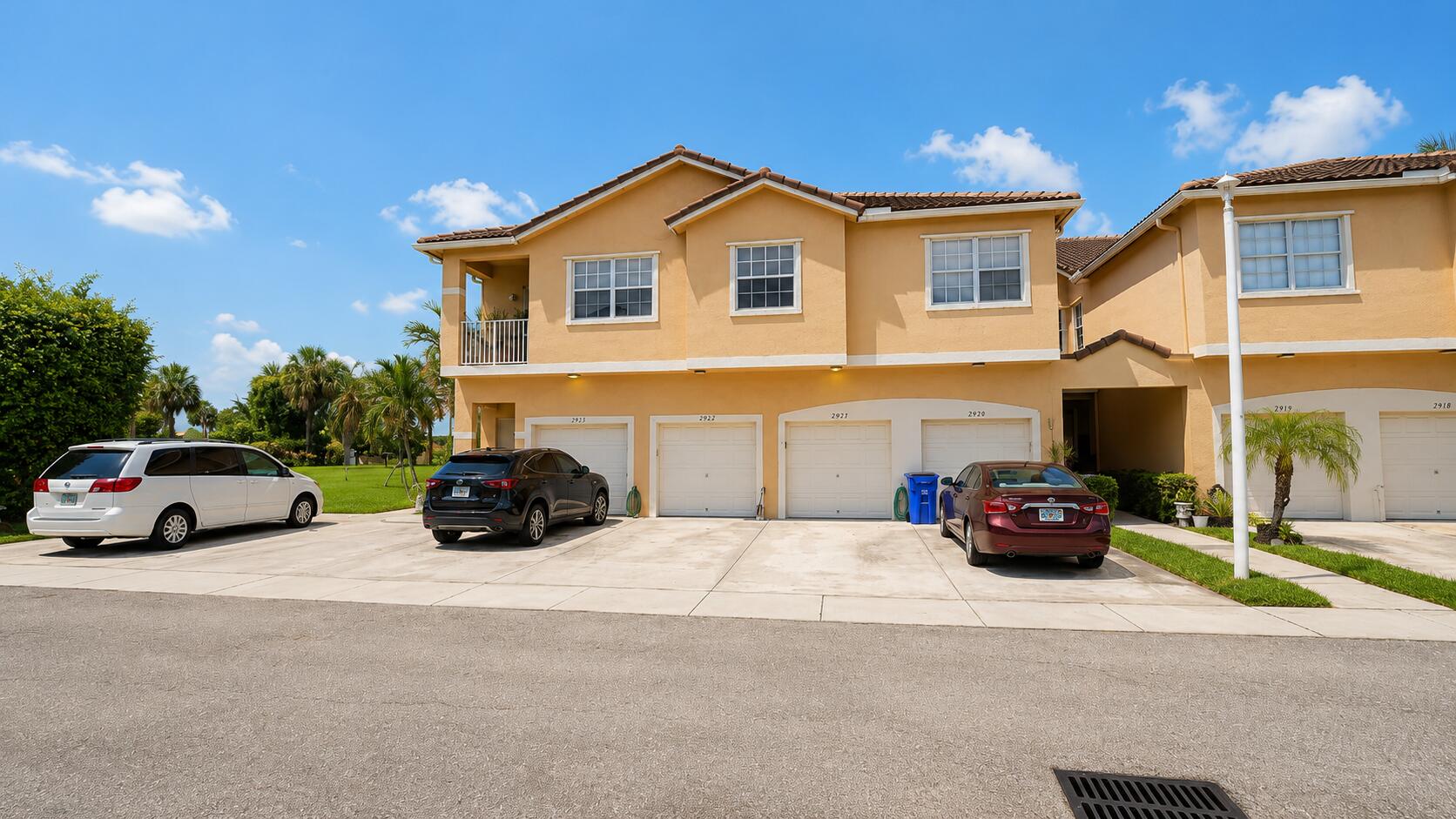 2927 CRESTWOOD Terrace 7201
