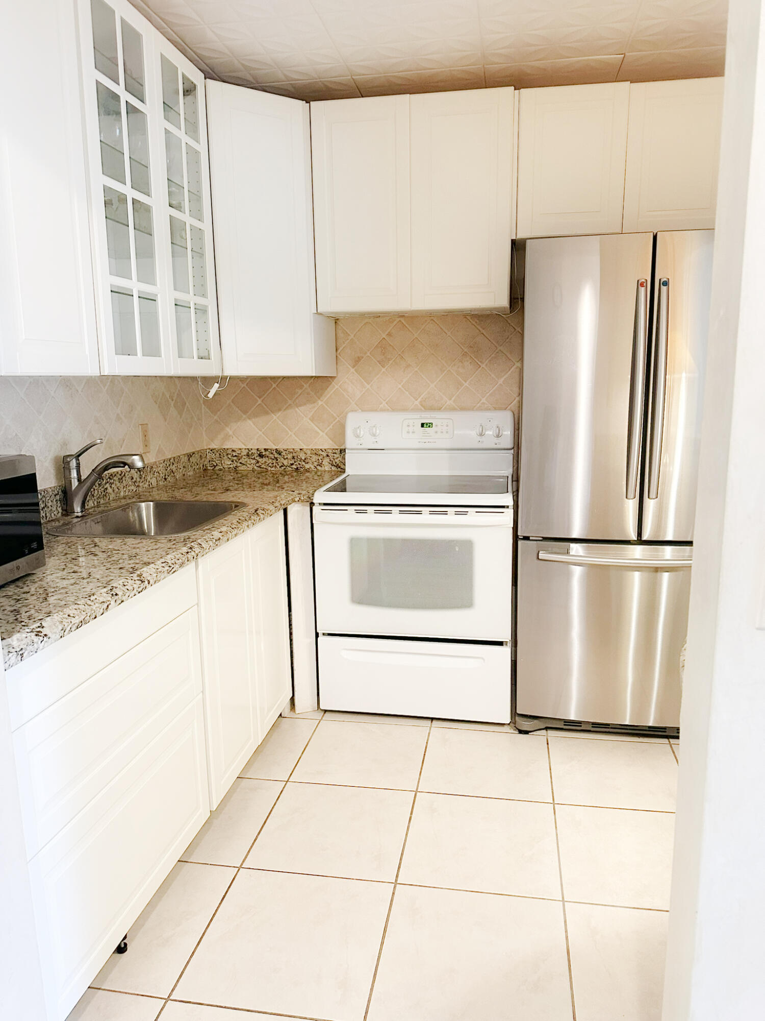161 VENTNOR J Drive 161