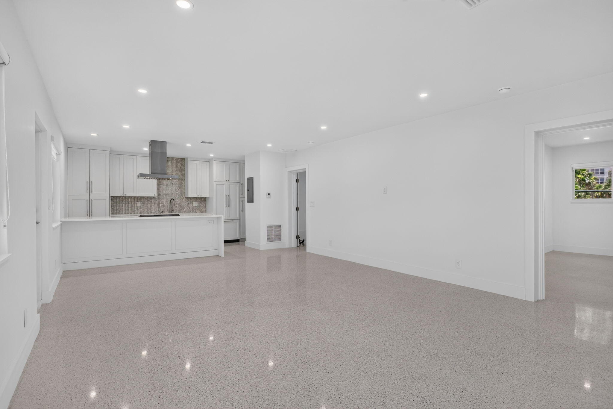 3216 Colony Club Road 2