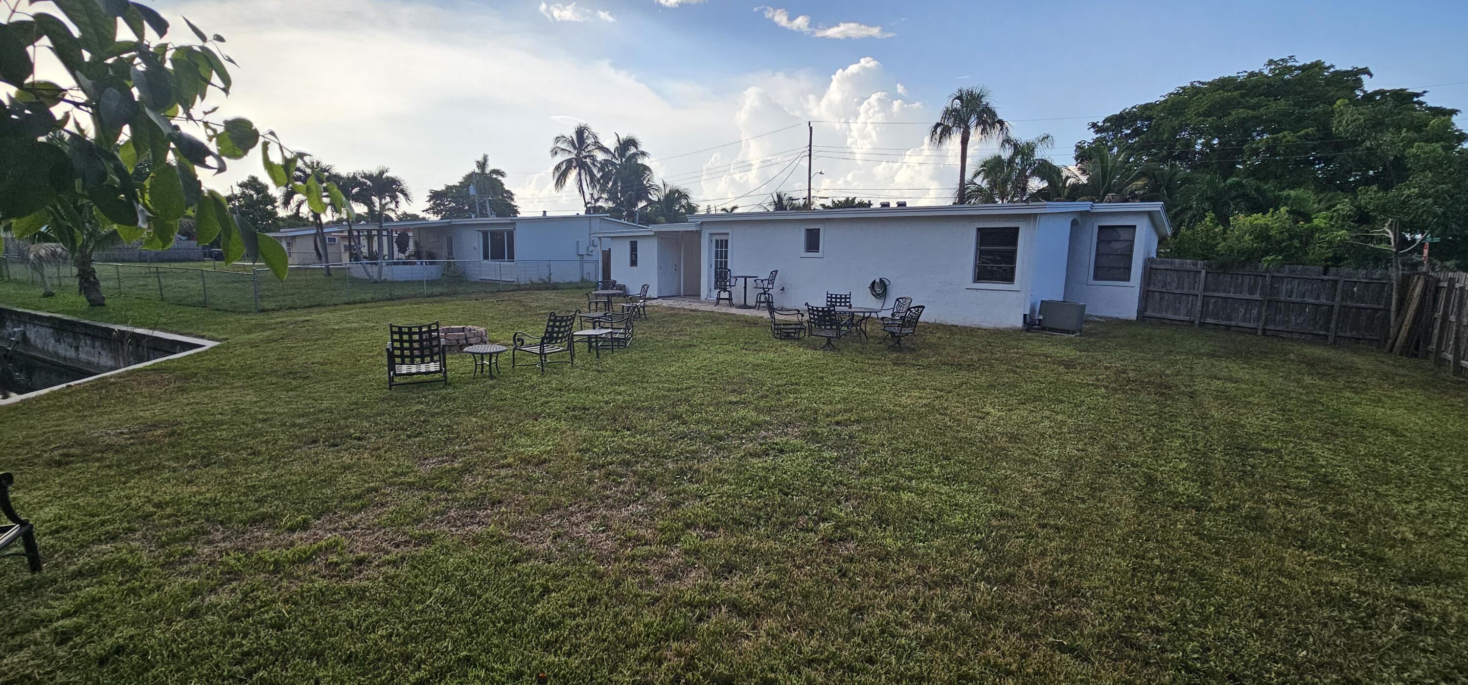 5800 NW 19TH Court