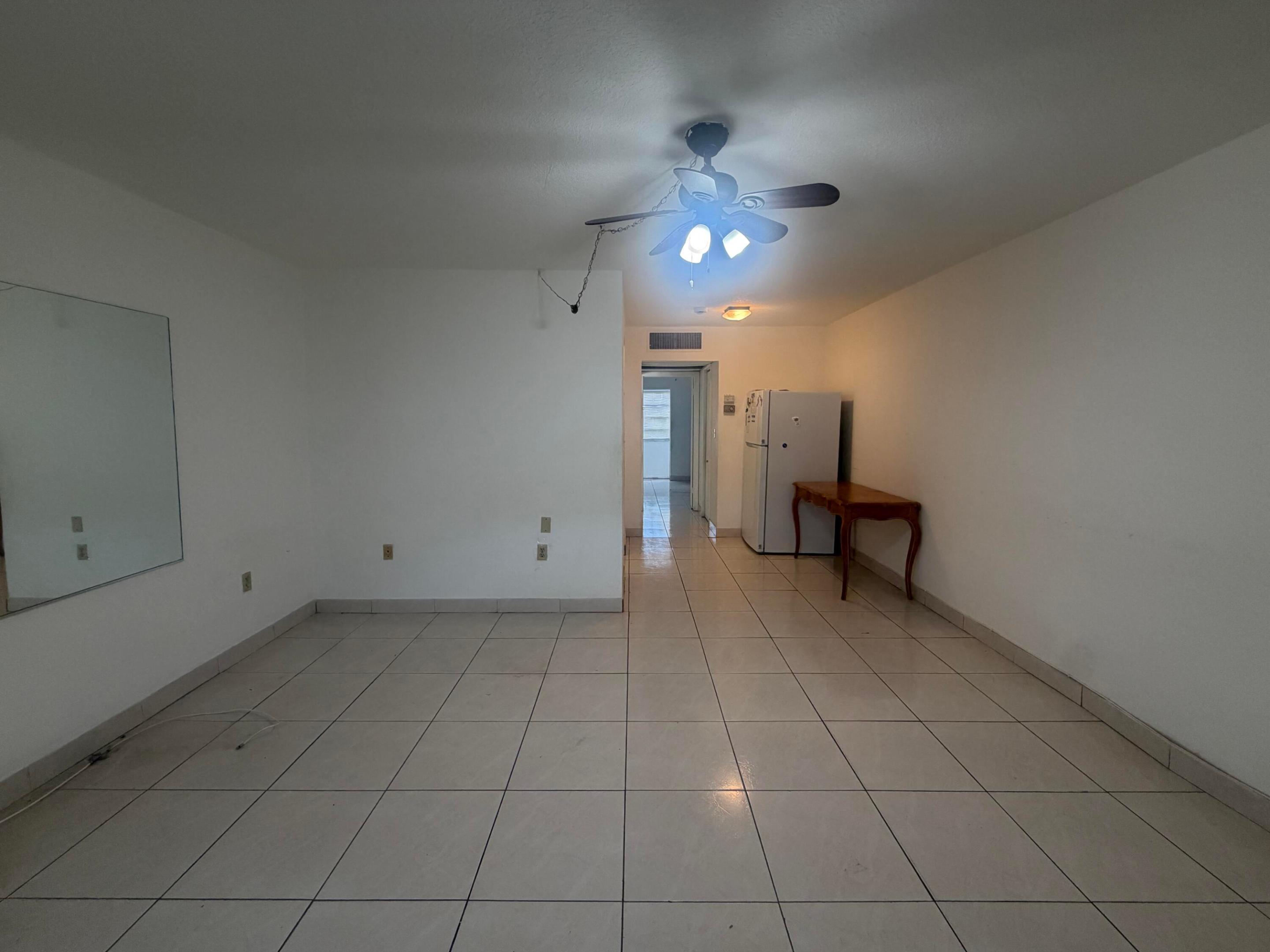 20210 NE 2ND Avenue V14
