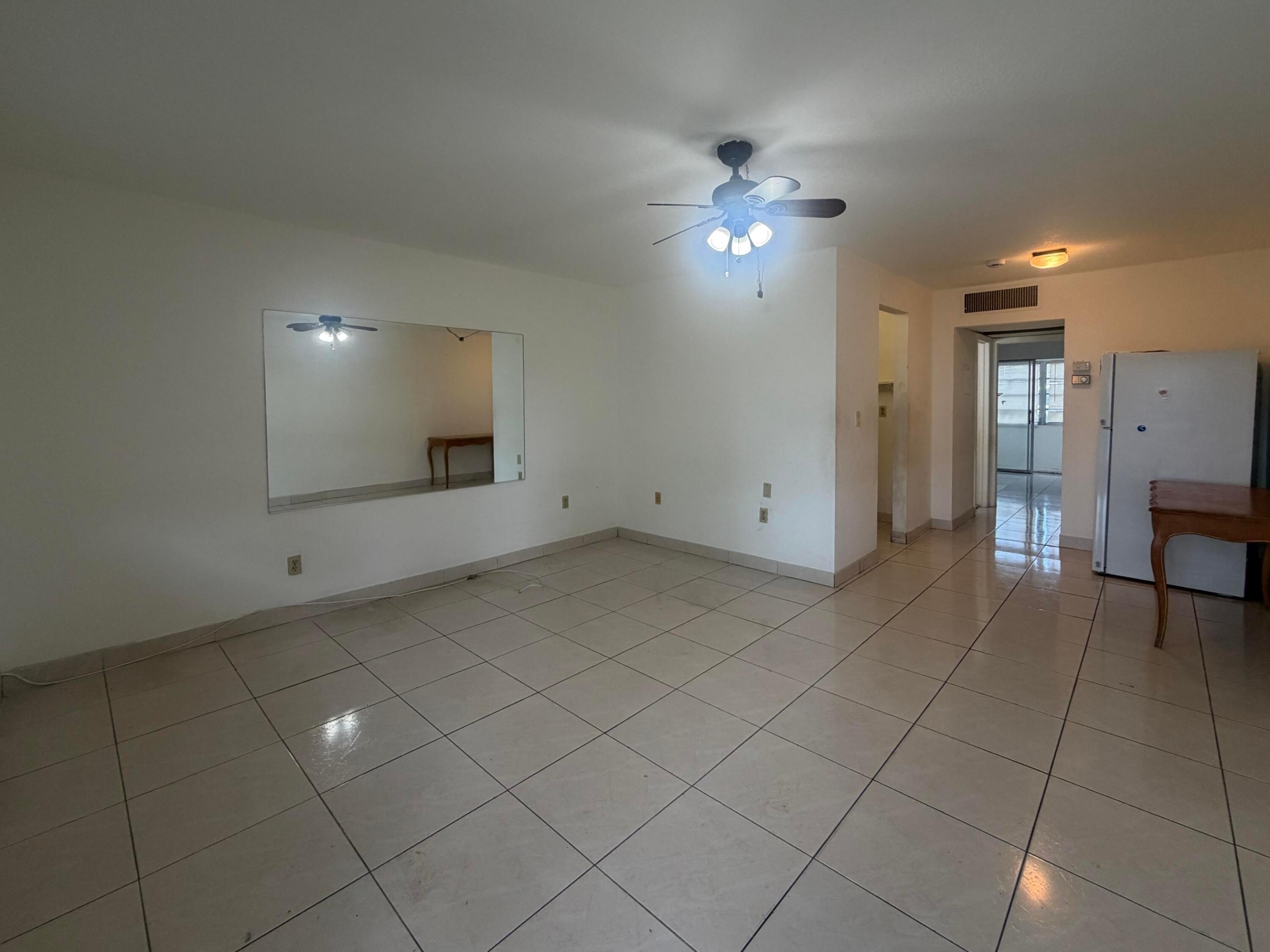 20210 NE 2ND Avenue V14