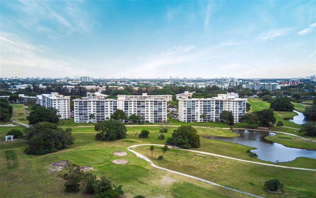 2671 S COURSE Drive S 908