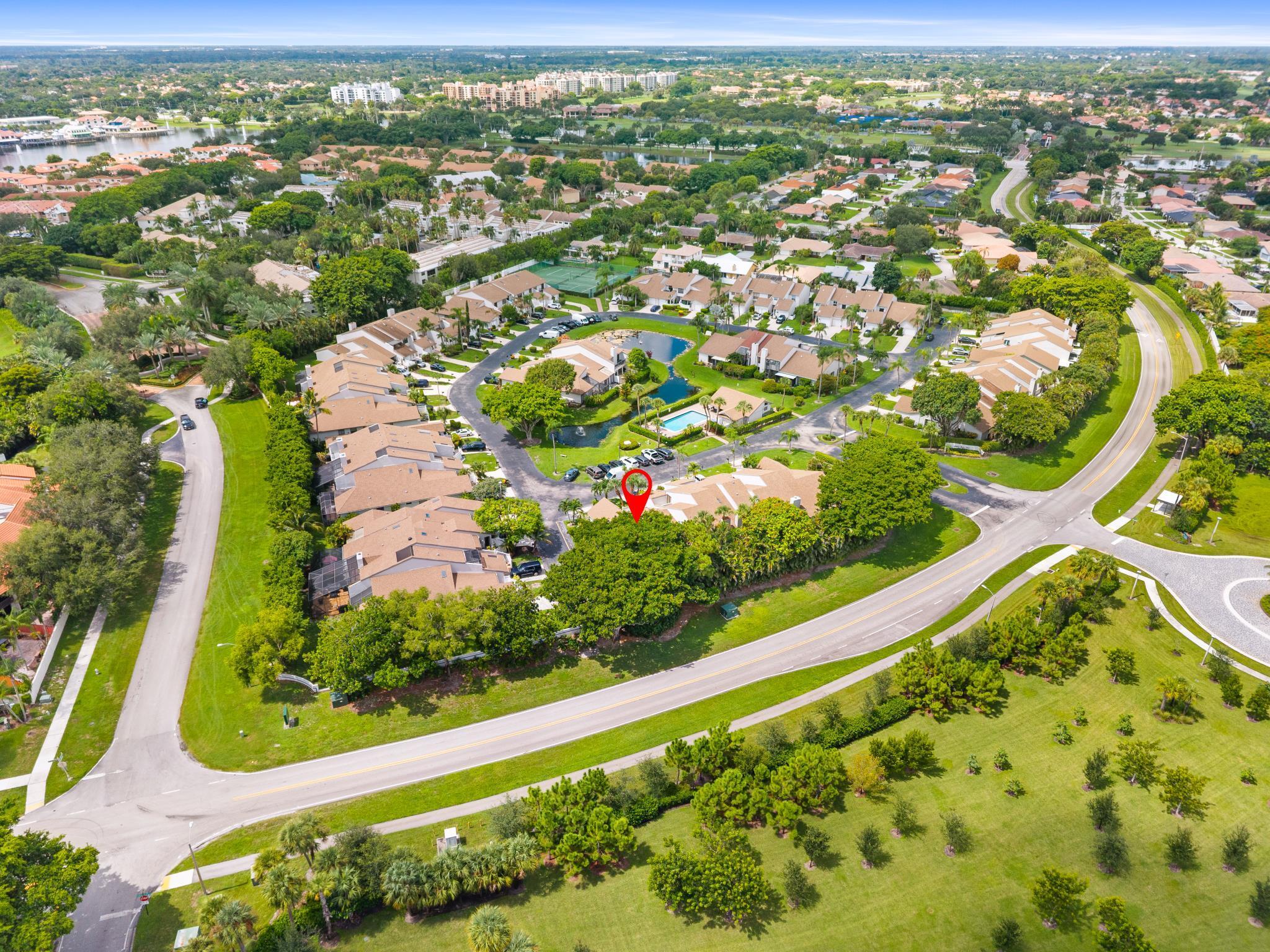 6660 CANARY PALM Circle