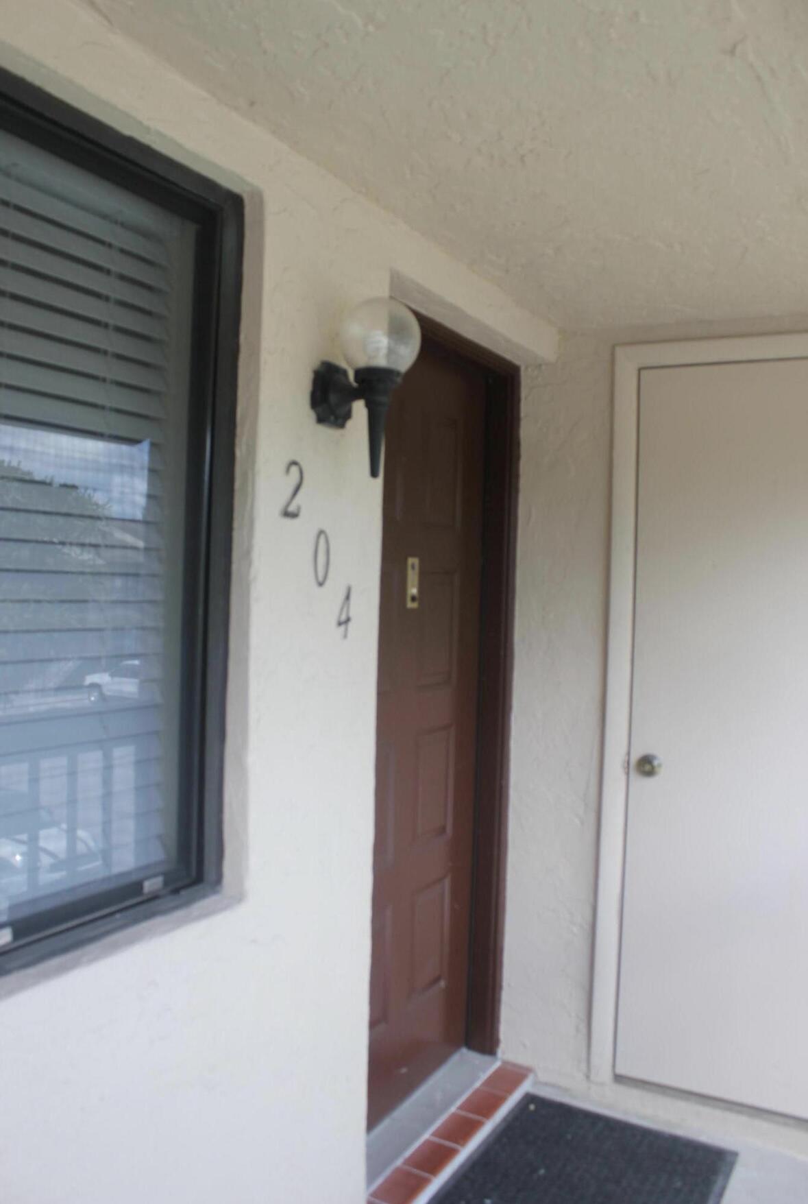 21943 REMSEN Terrace 204