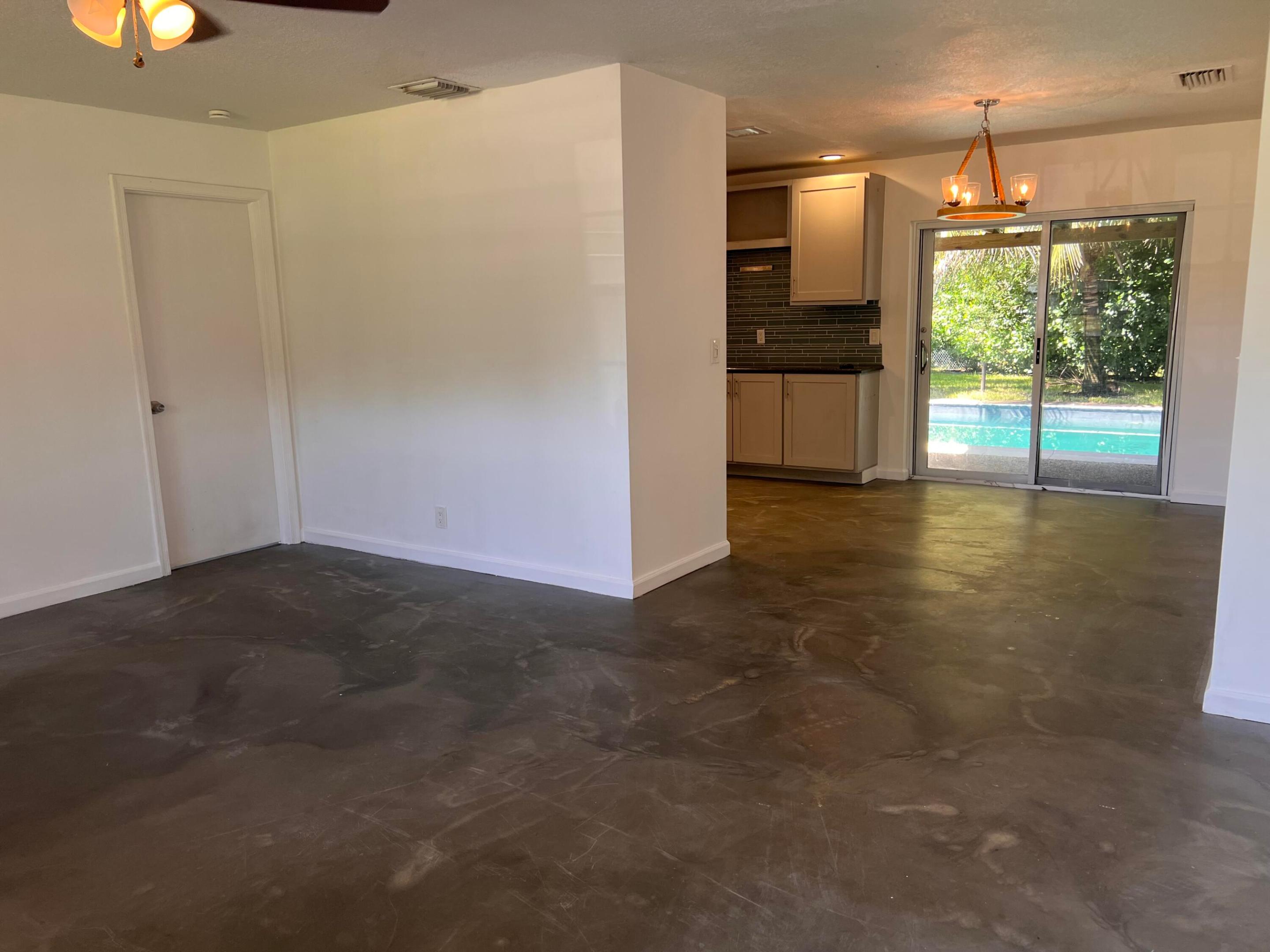 9596 RICHMOND Circle