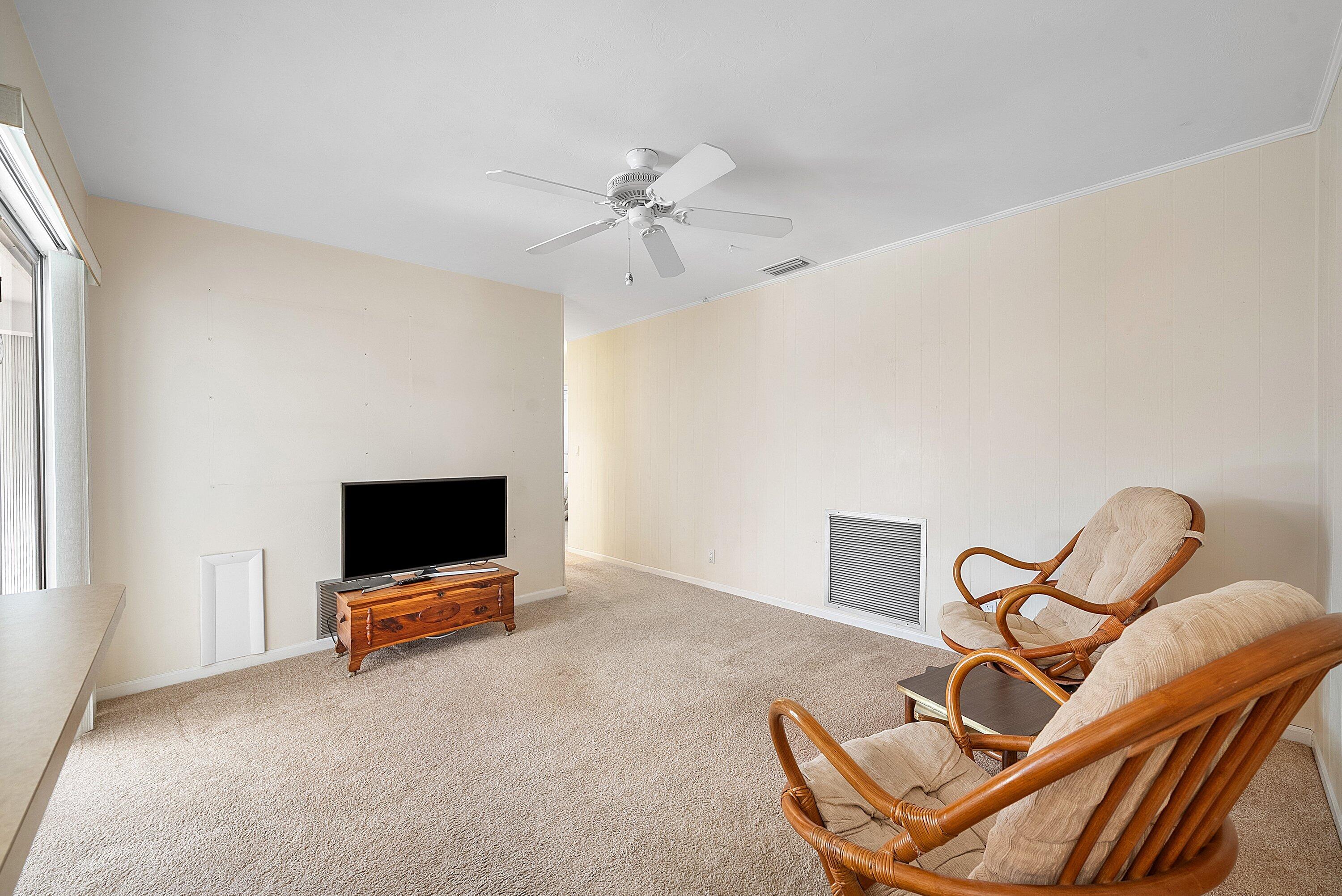 1060 NW 9th Street