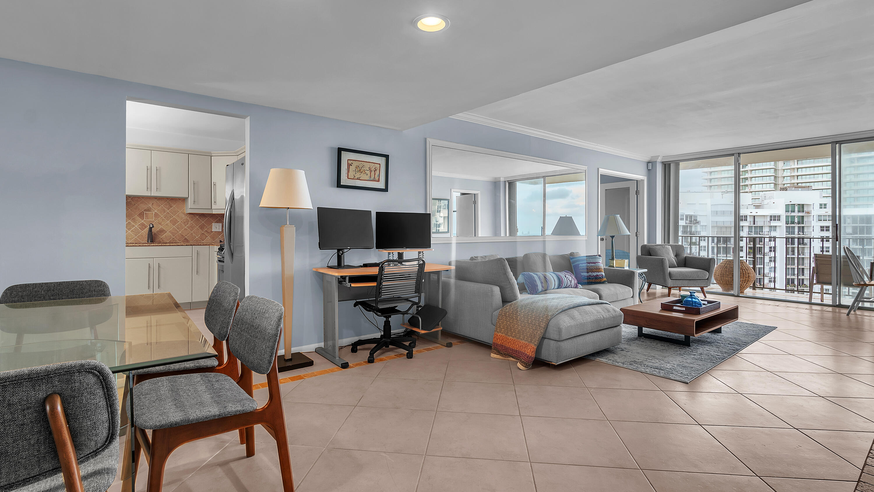 1801 S FLAGLER Drive 1804
