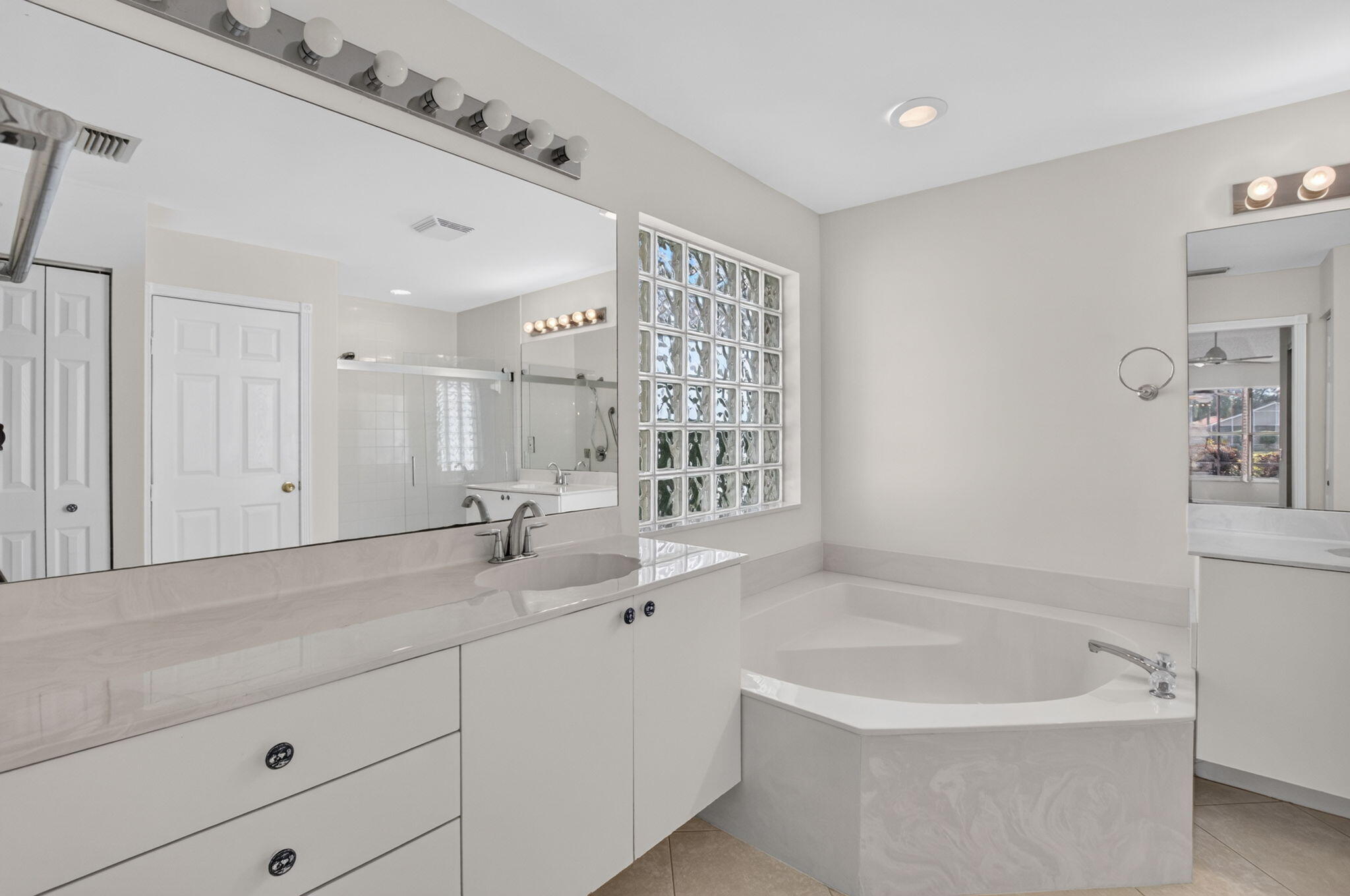 7402 Kea Lani Drive