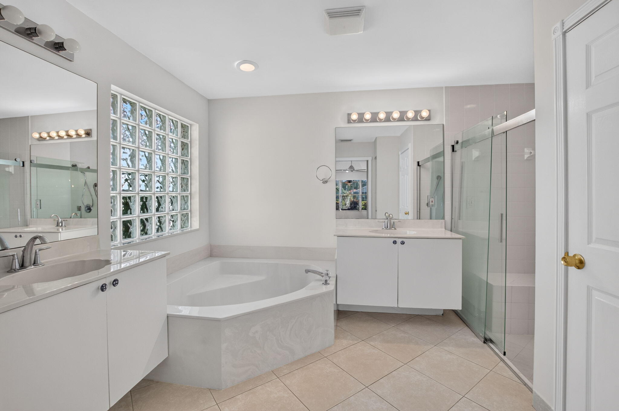 7402 Kea Lani Drive