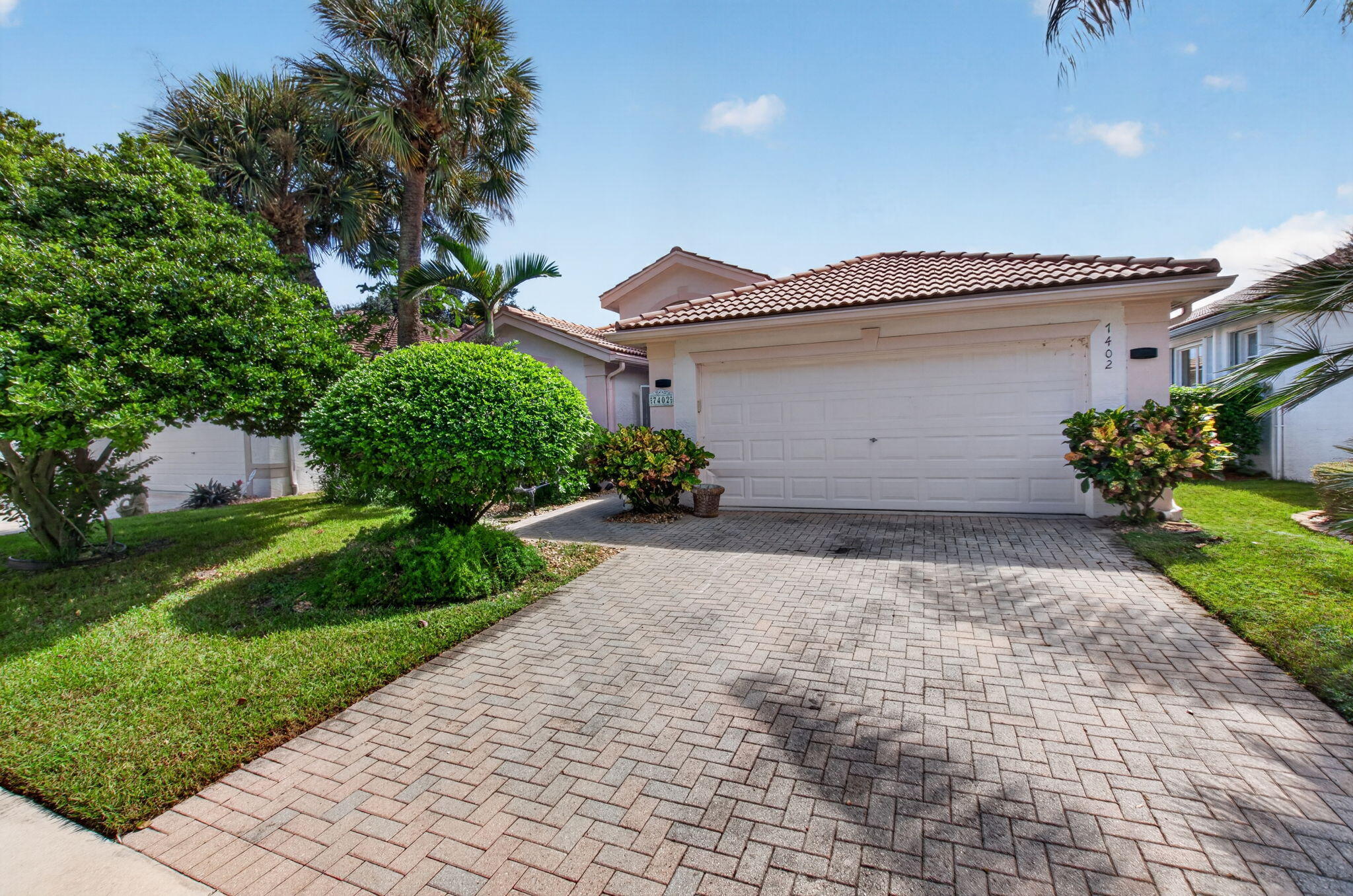 7402 Kea Lani Drive